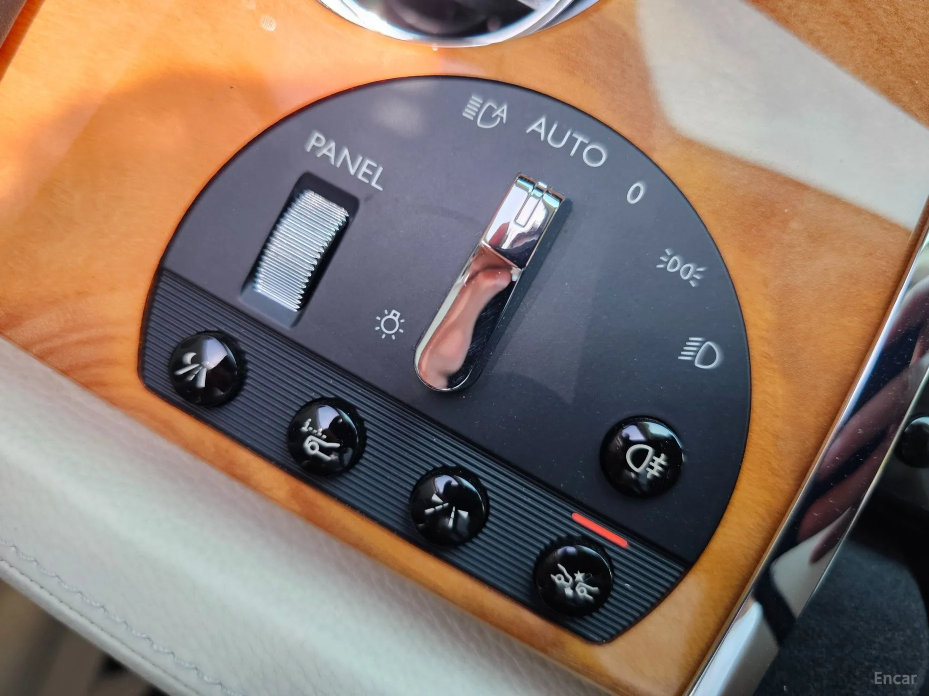 Rolls-Royce Ghost превью 10