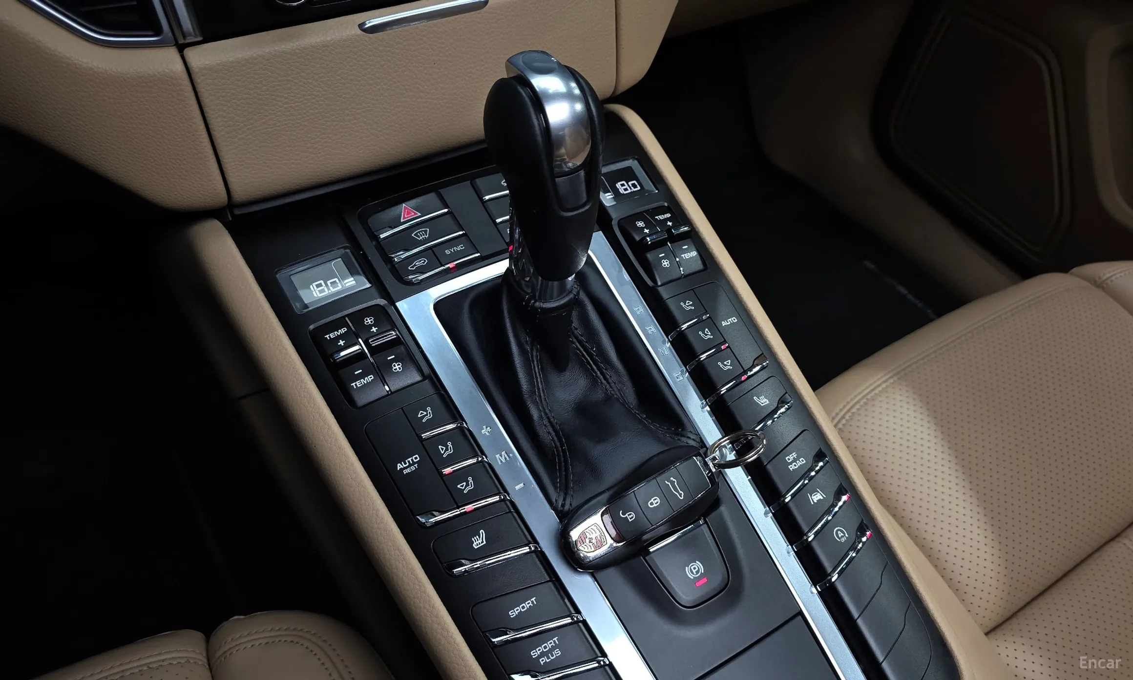 Porsche Macan превью 9