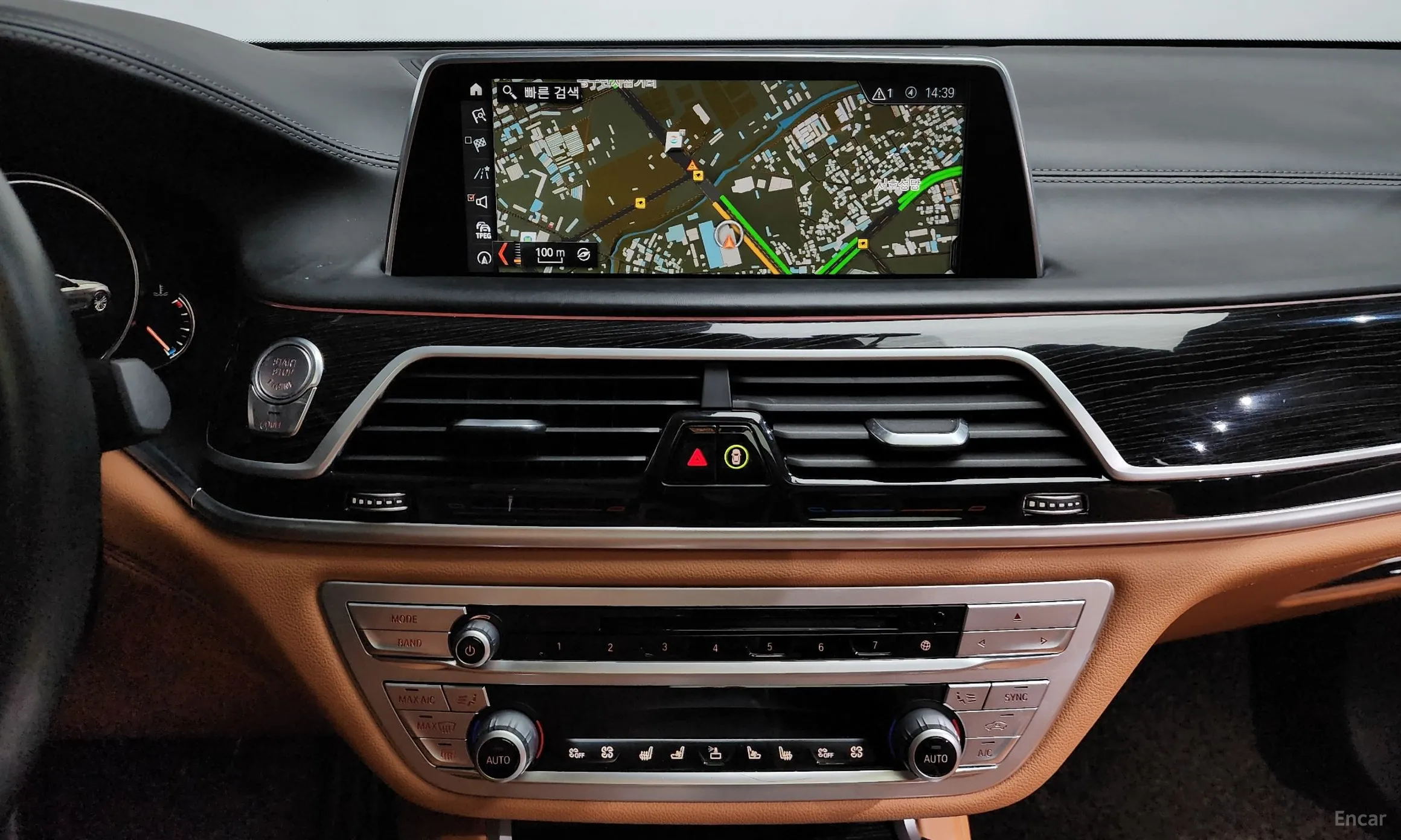 BMW 7 Series (G11) превью 13