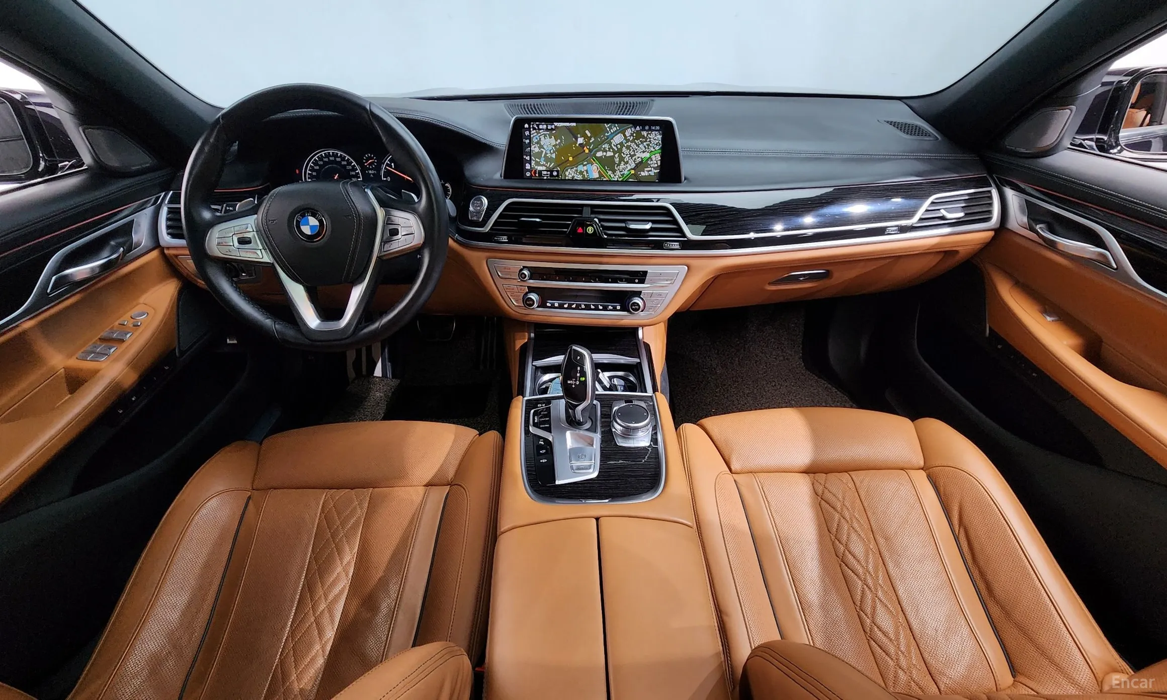 BMW 7 Series (G11) превью 7