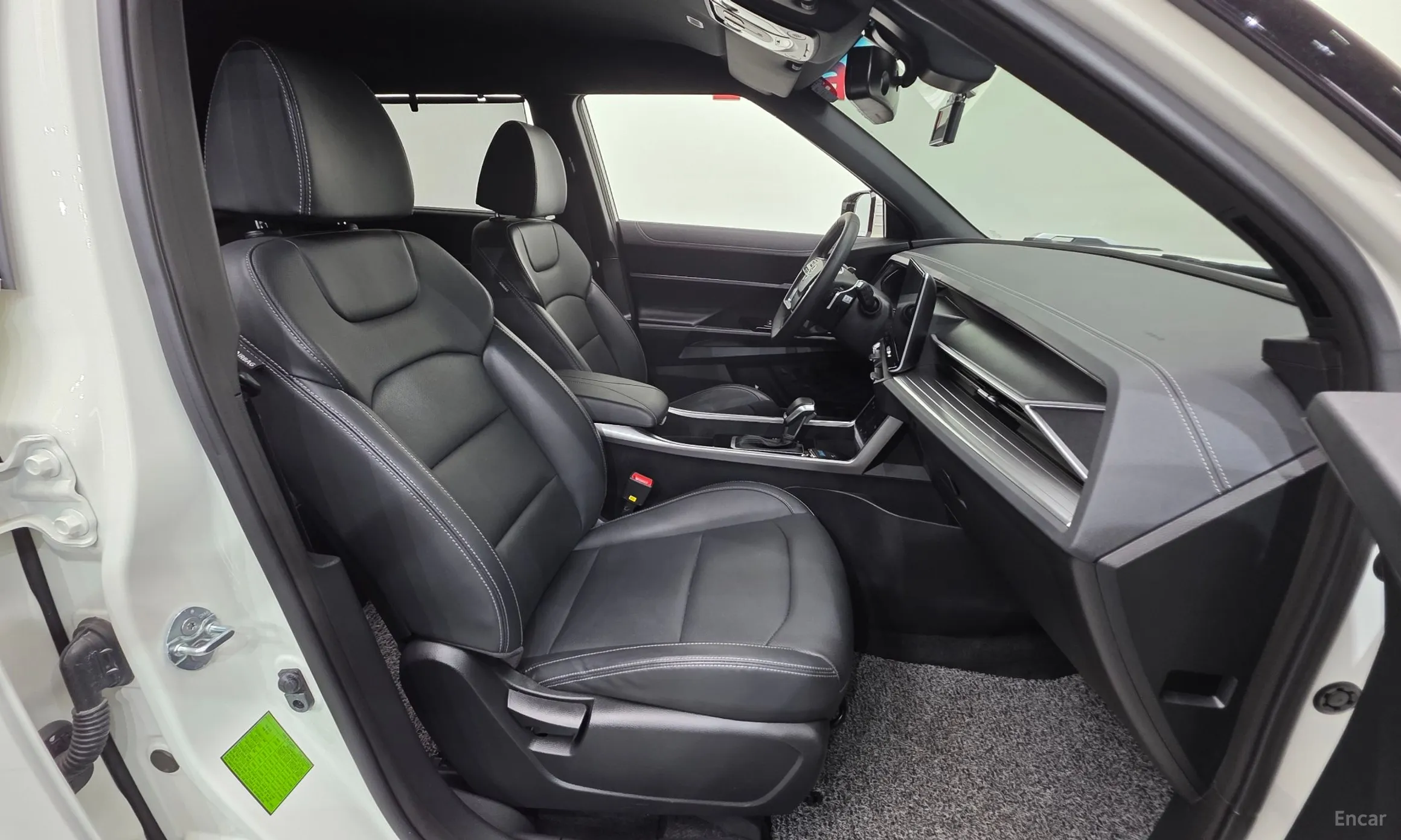 KG Mobility (SsangYong) Torres превью 10