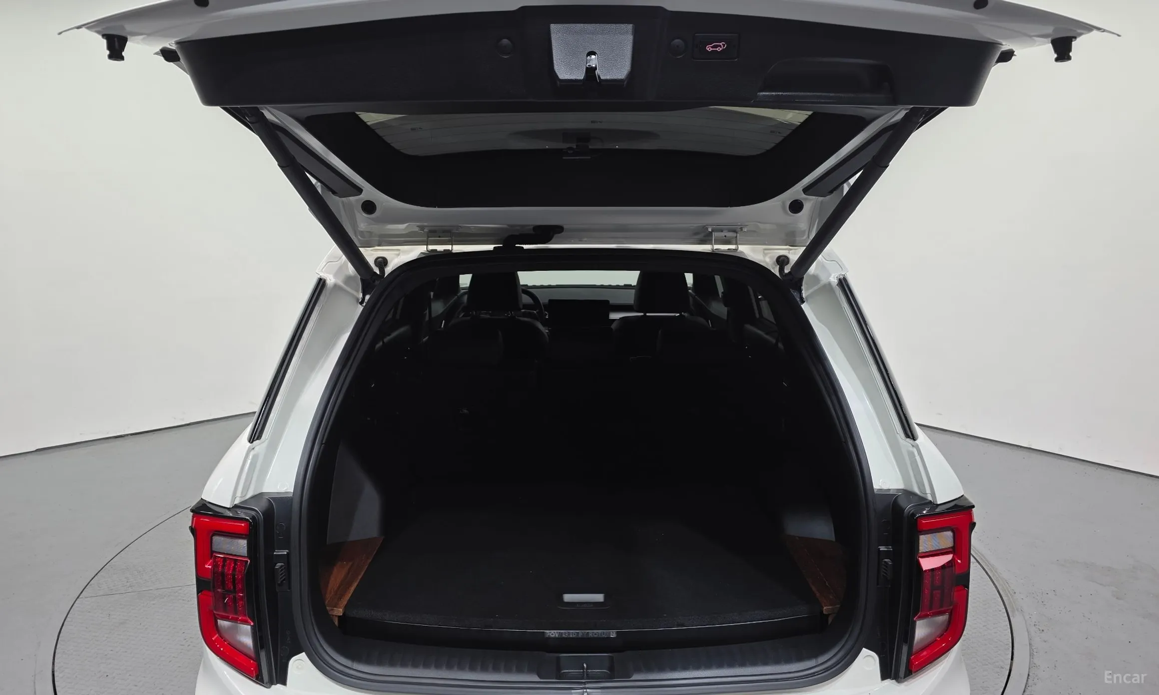 KG Mobility (SsangYong) Torres превью 20