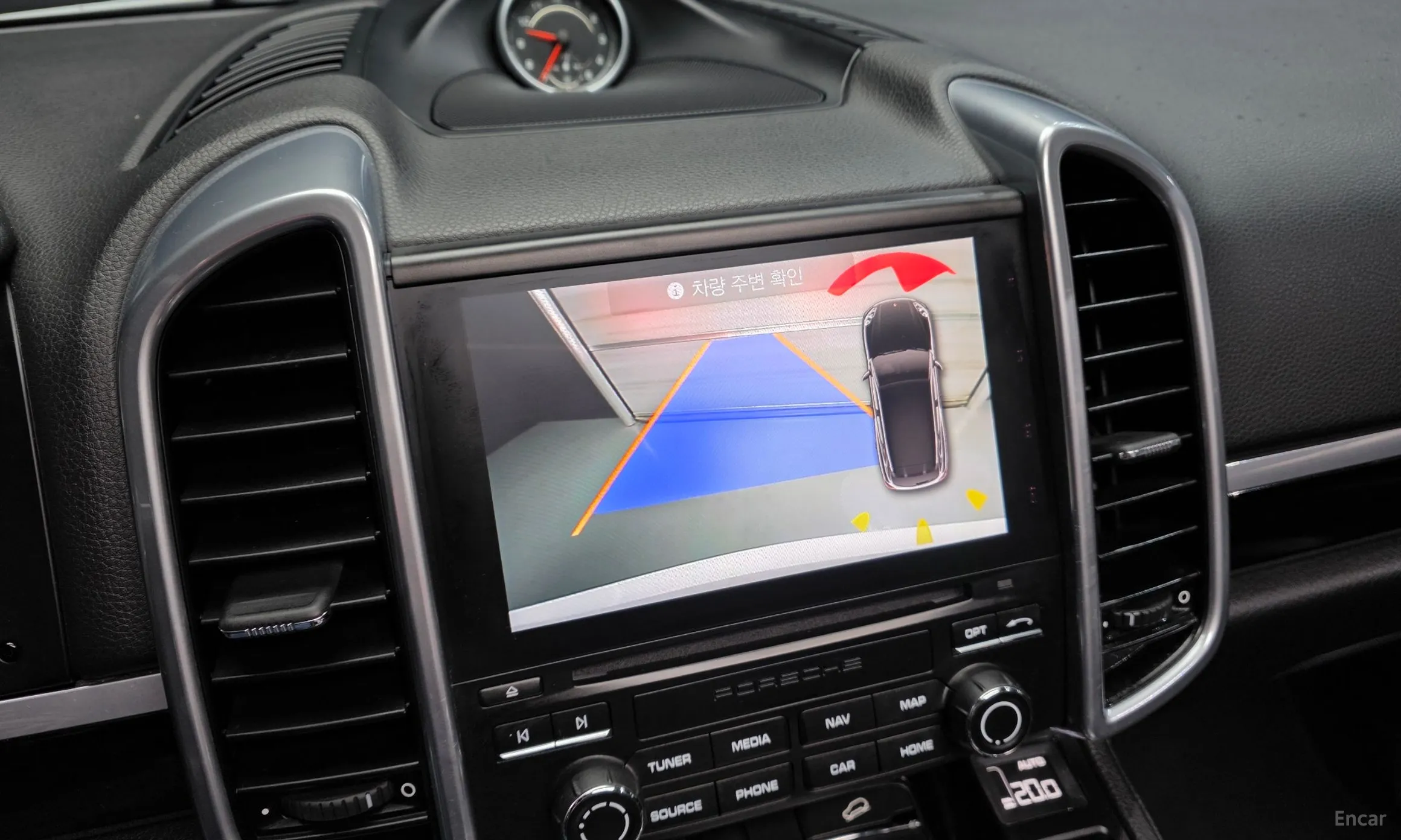 Porsche New Cayenne превью 17