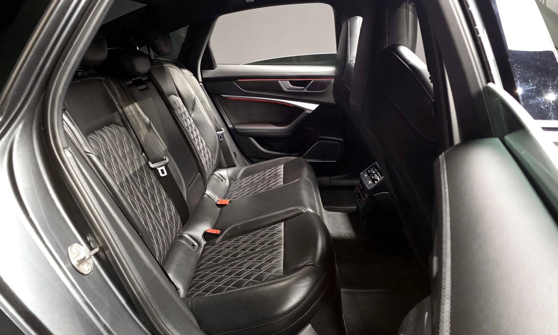 Audi S6 (C8) превью 11