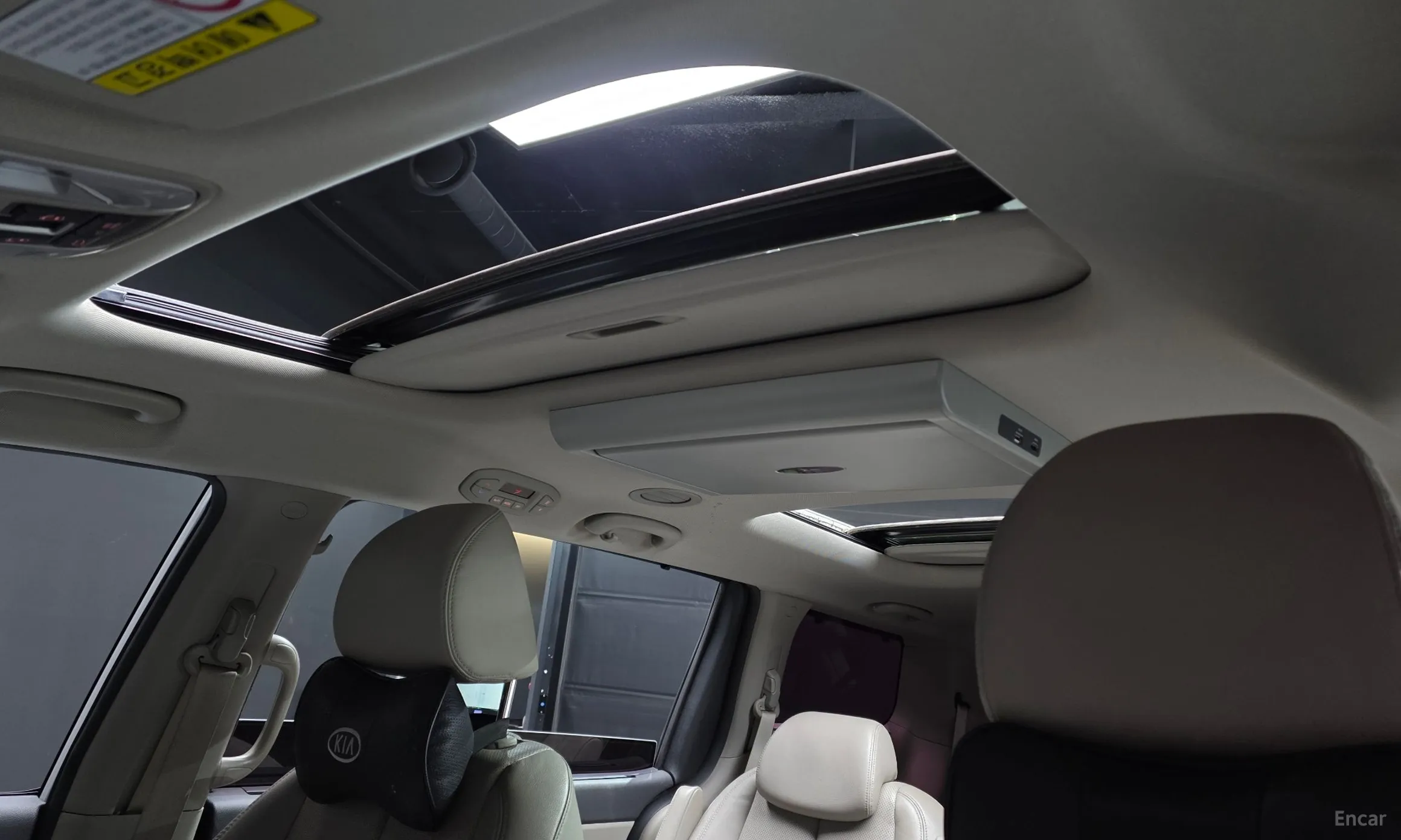 Kia Carnival превью 17