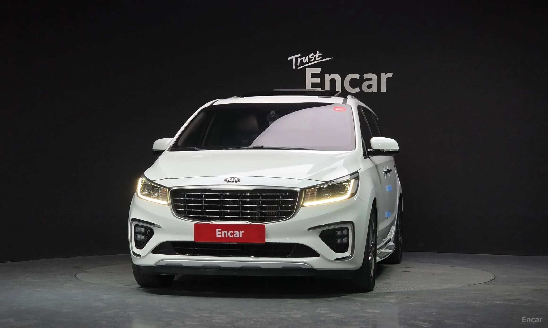 Kia Carnival превью 3