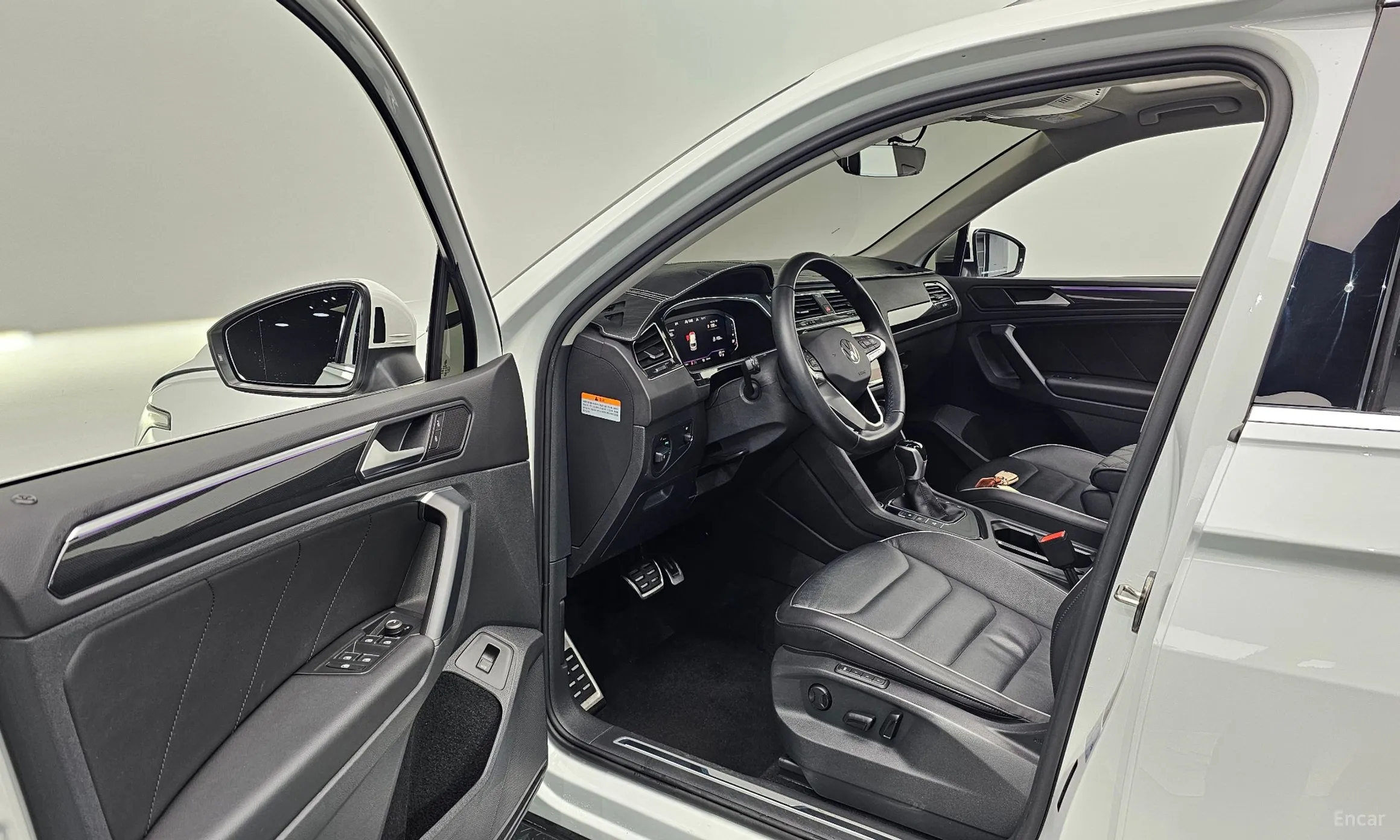 Volkswagen Tiguan 2nd Generation превью 10