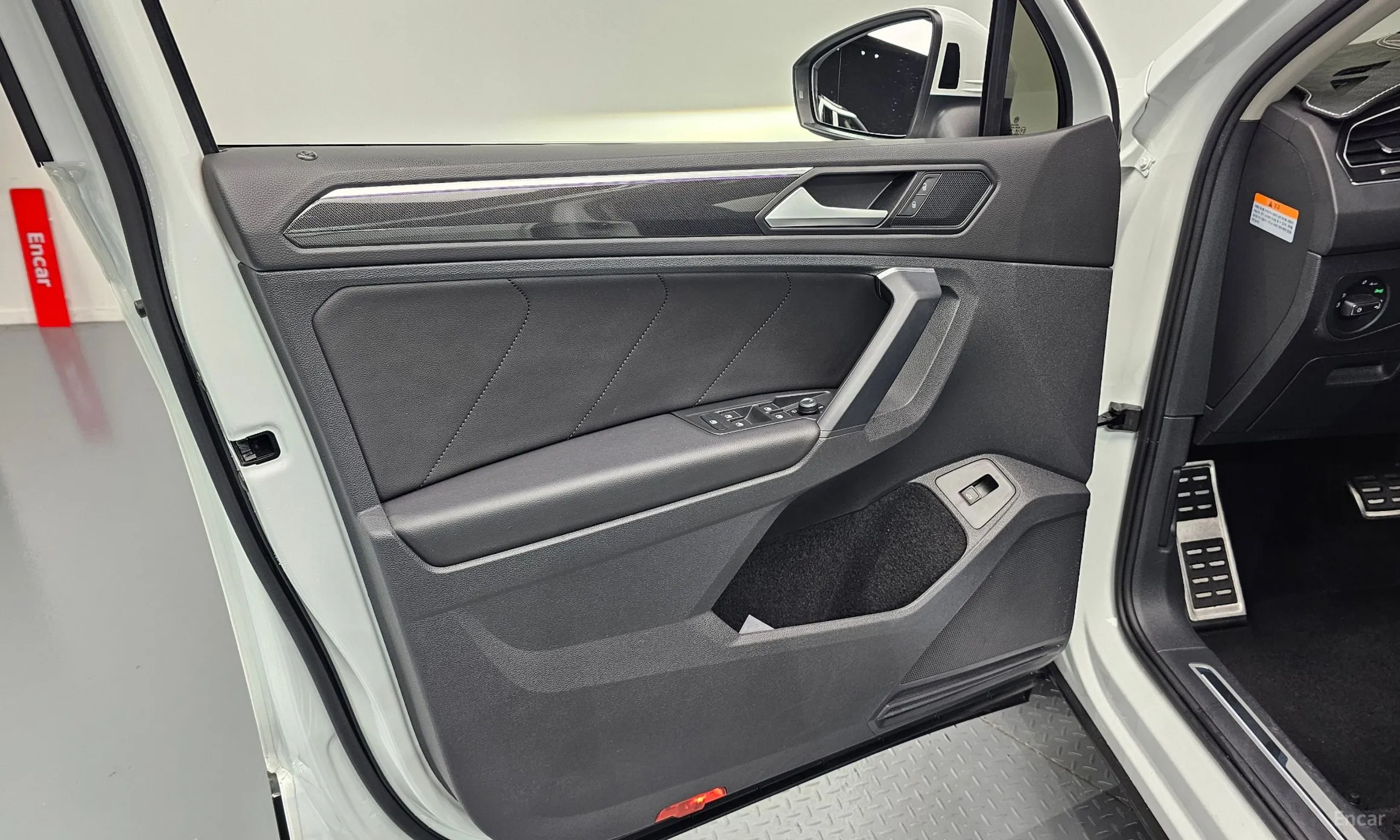 Volkswagen Tiguan 2nd Generation превью 18