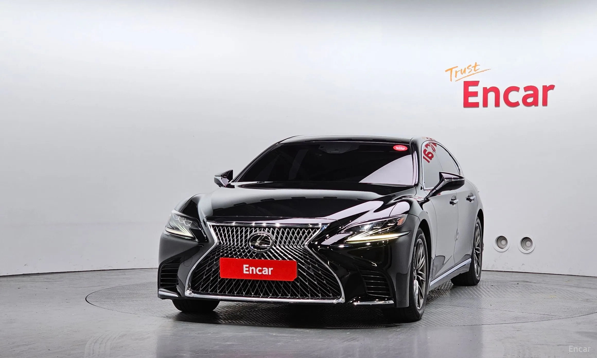 Lexus LS500 5th Generation превью 3