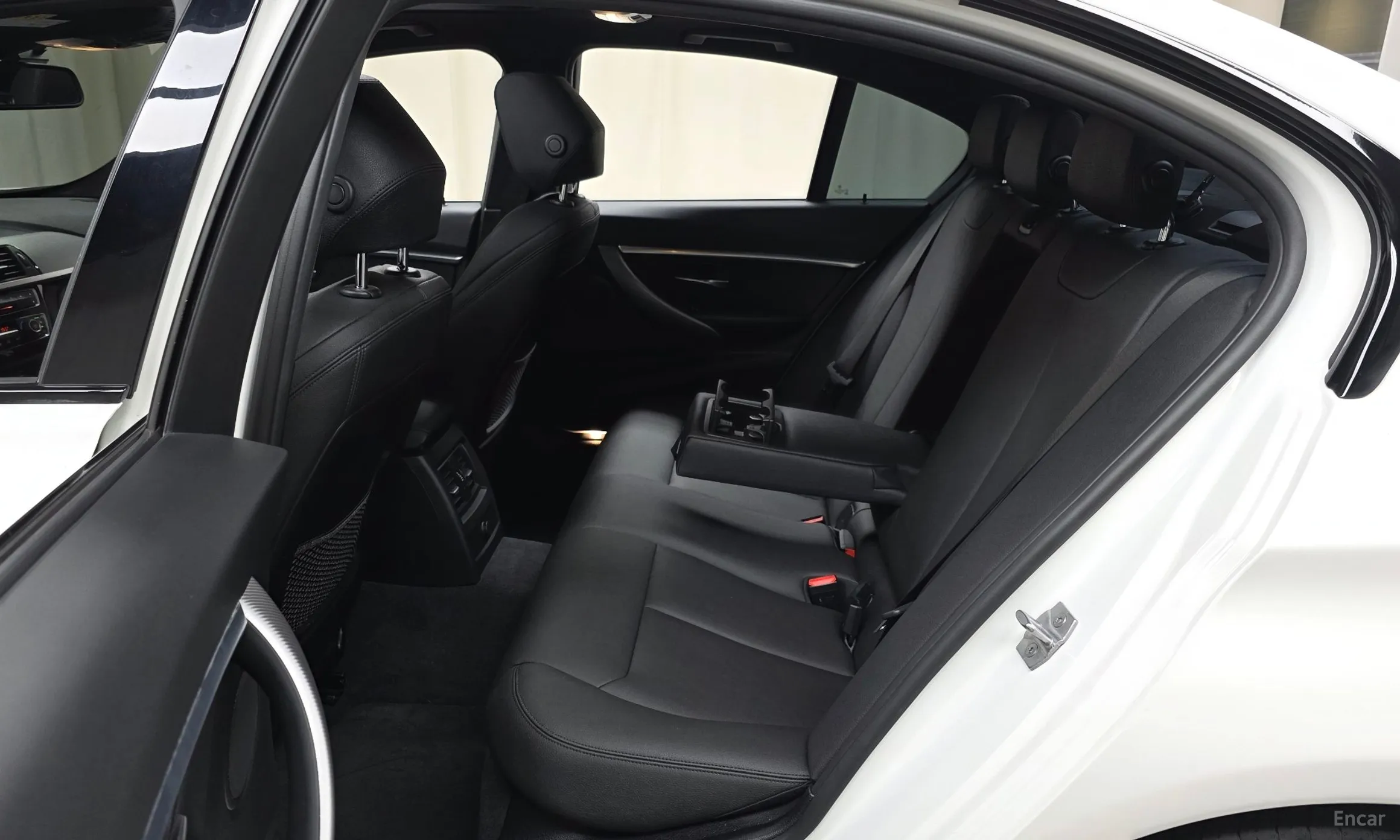 BMW 3 Series (F30) превью 11