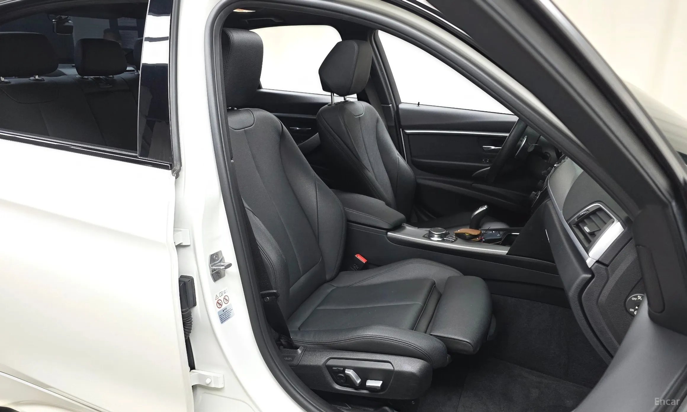 BMW 3 Series (F30) превью 12