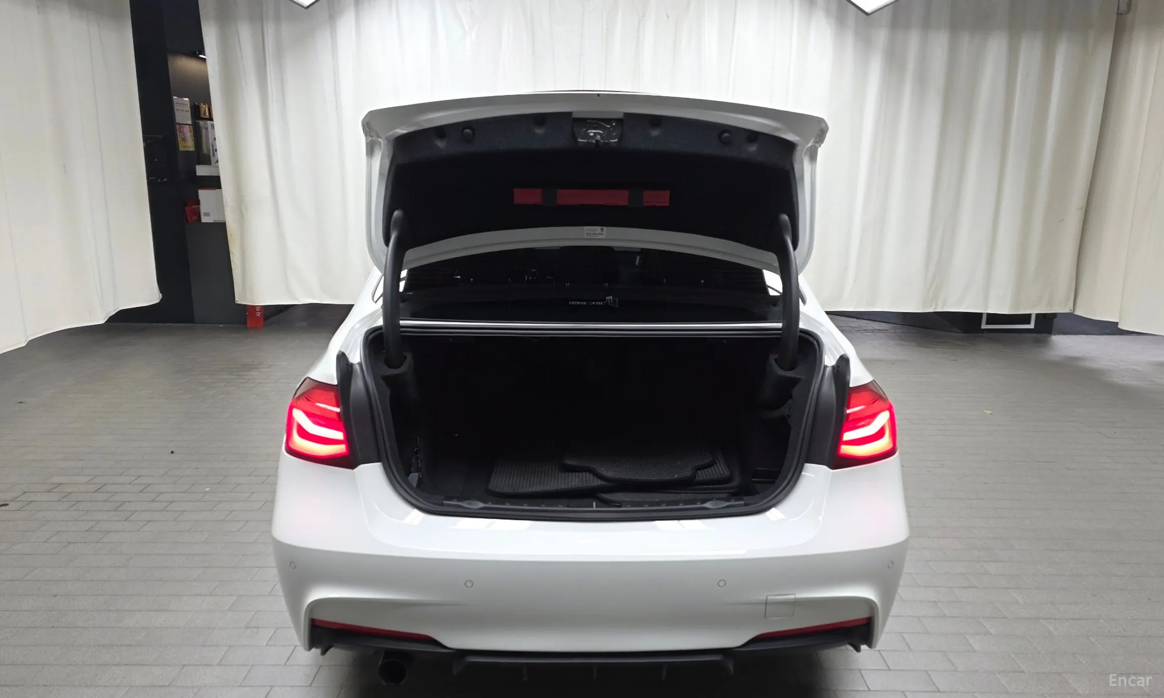 BMW 3 Series (F30) превью 20