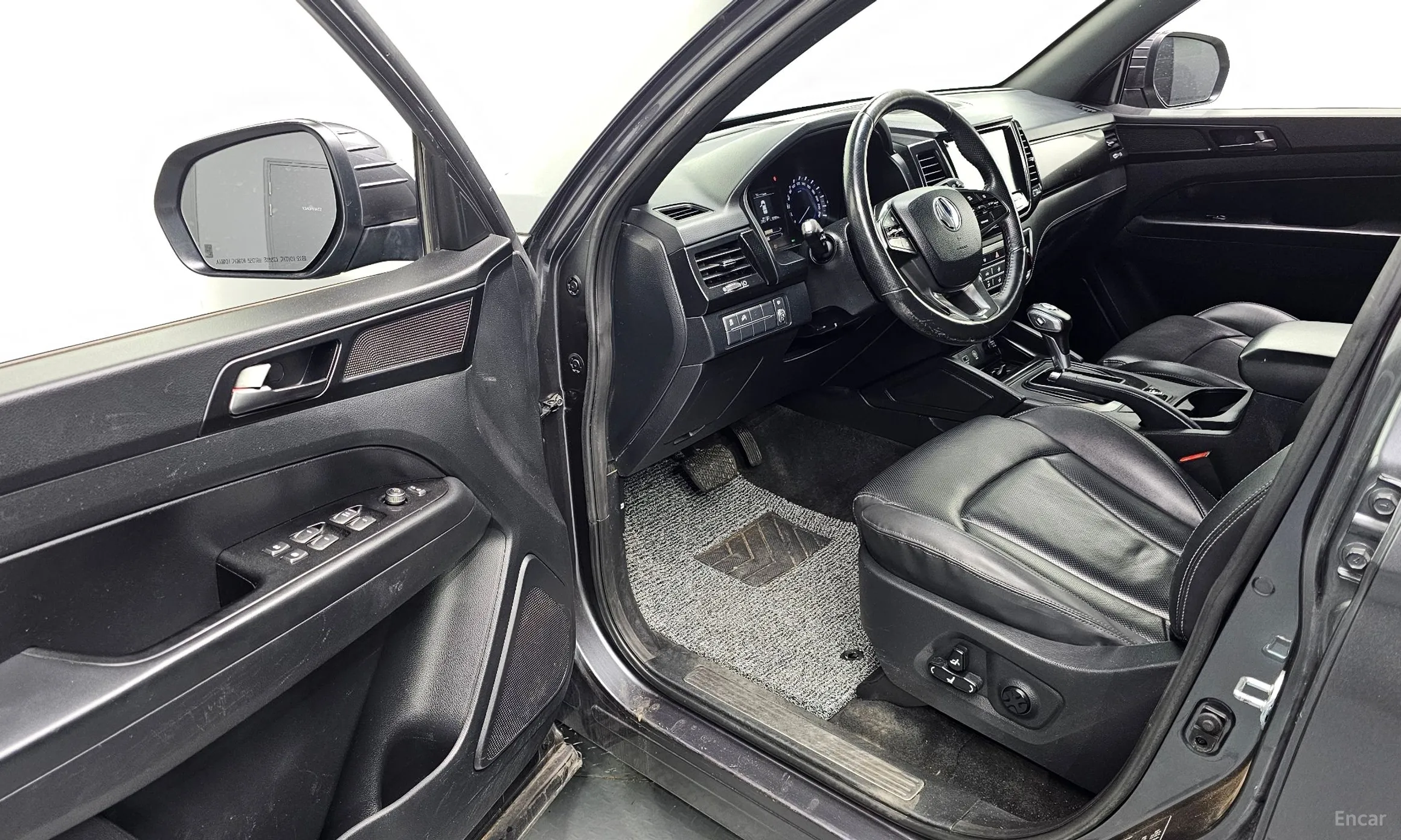 KG Mobility (SsangYong) Rexton Sports превью 10