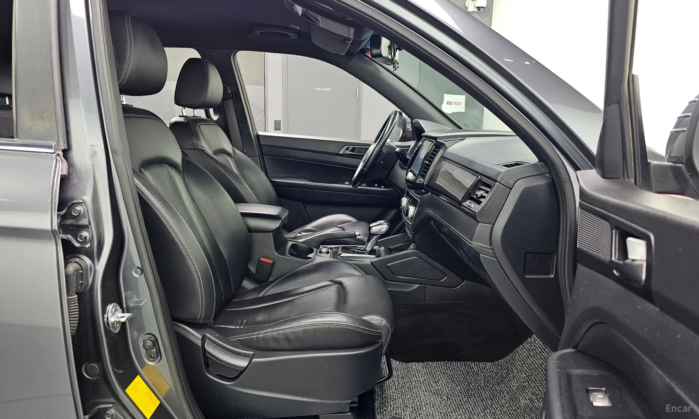 KG Mobility (SsangYong) Rexton Sports превью 12