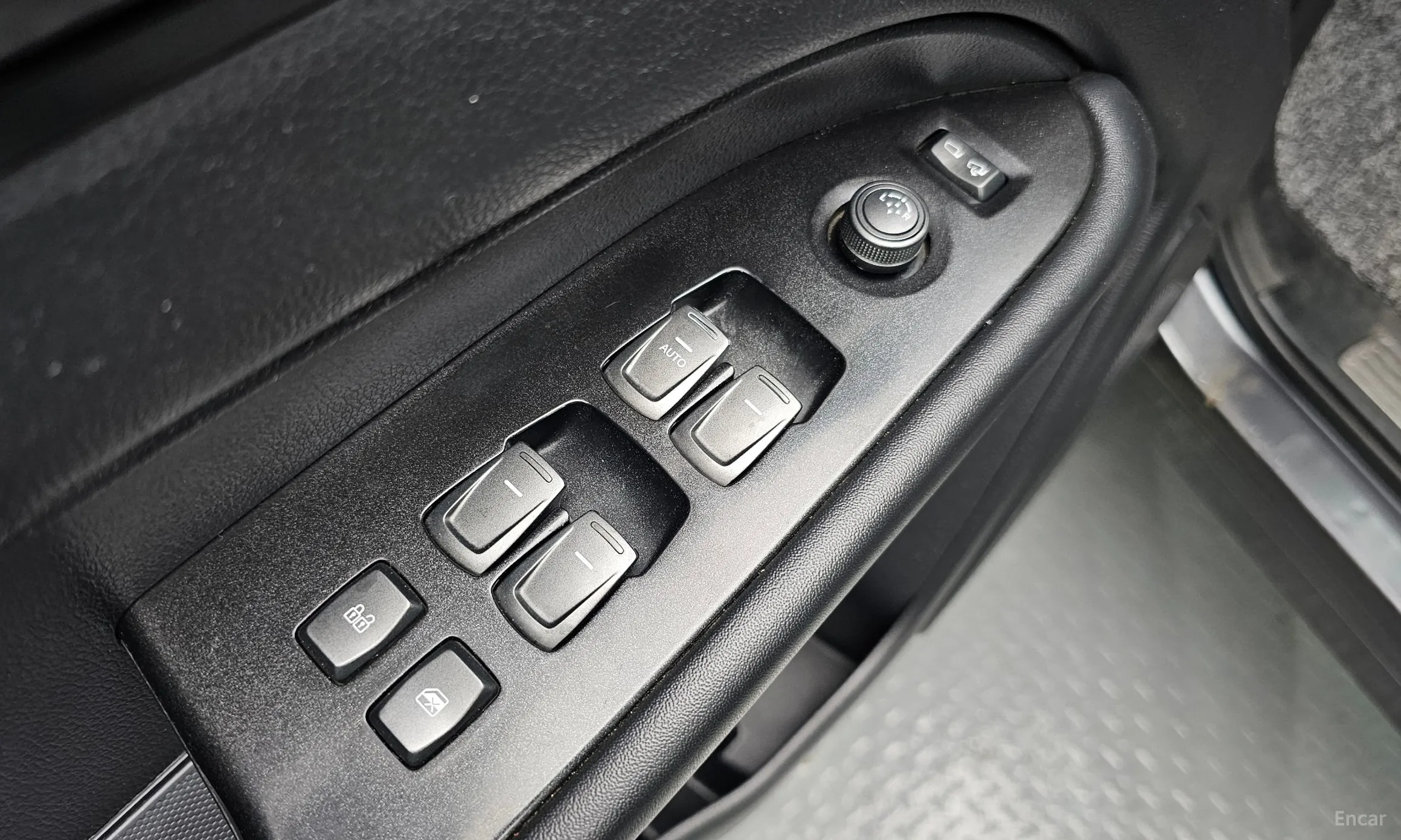 KG Mobility (SsangYong) Rexton Sports превью 13