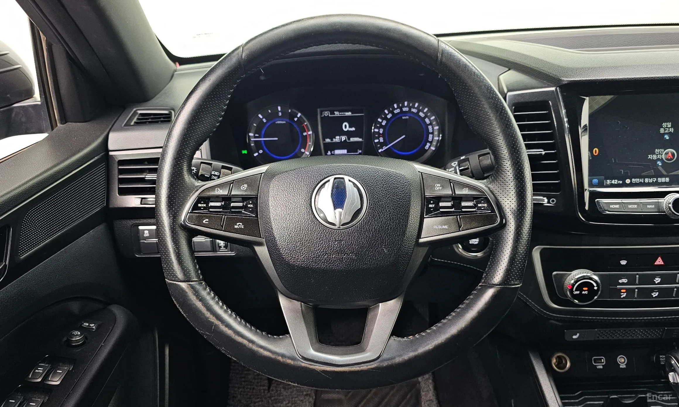 KG Mobility (SsangYong) Rexton Sports превью 15
