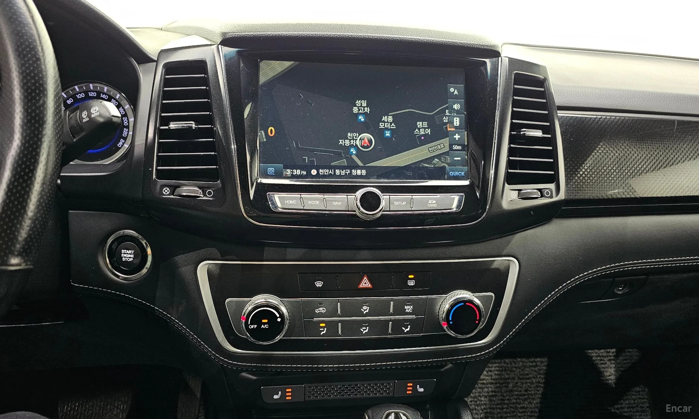 KG Mobility (SsangYong) Rexton Sports превью 16