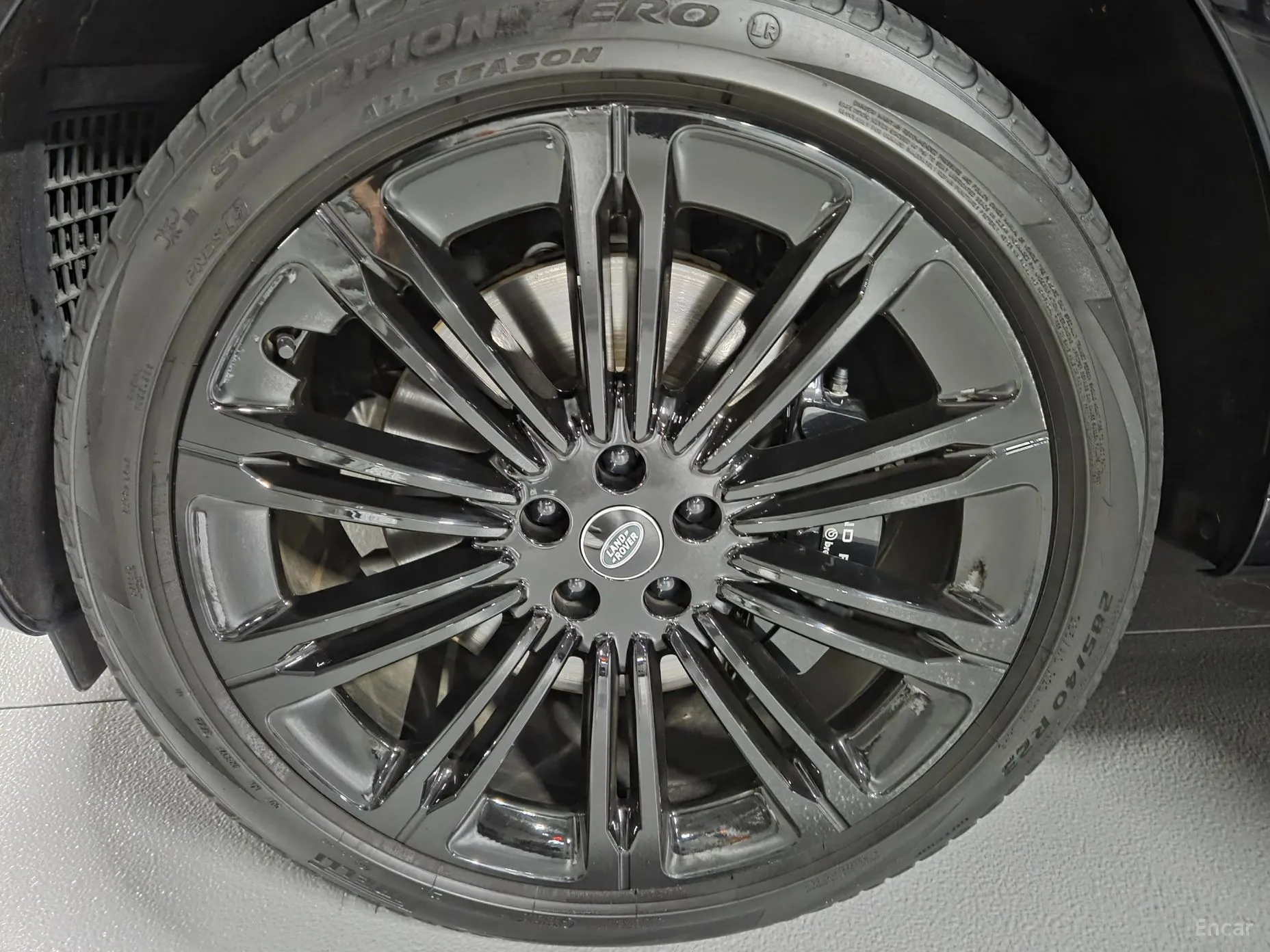 Land Rover Range Rover 5th Generation превью 12