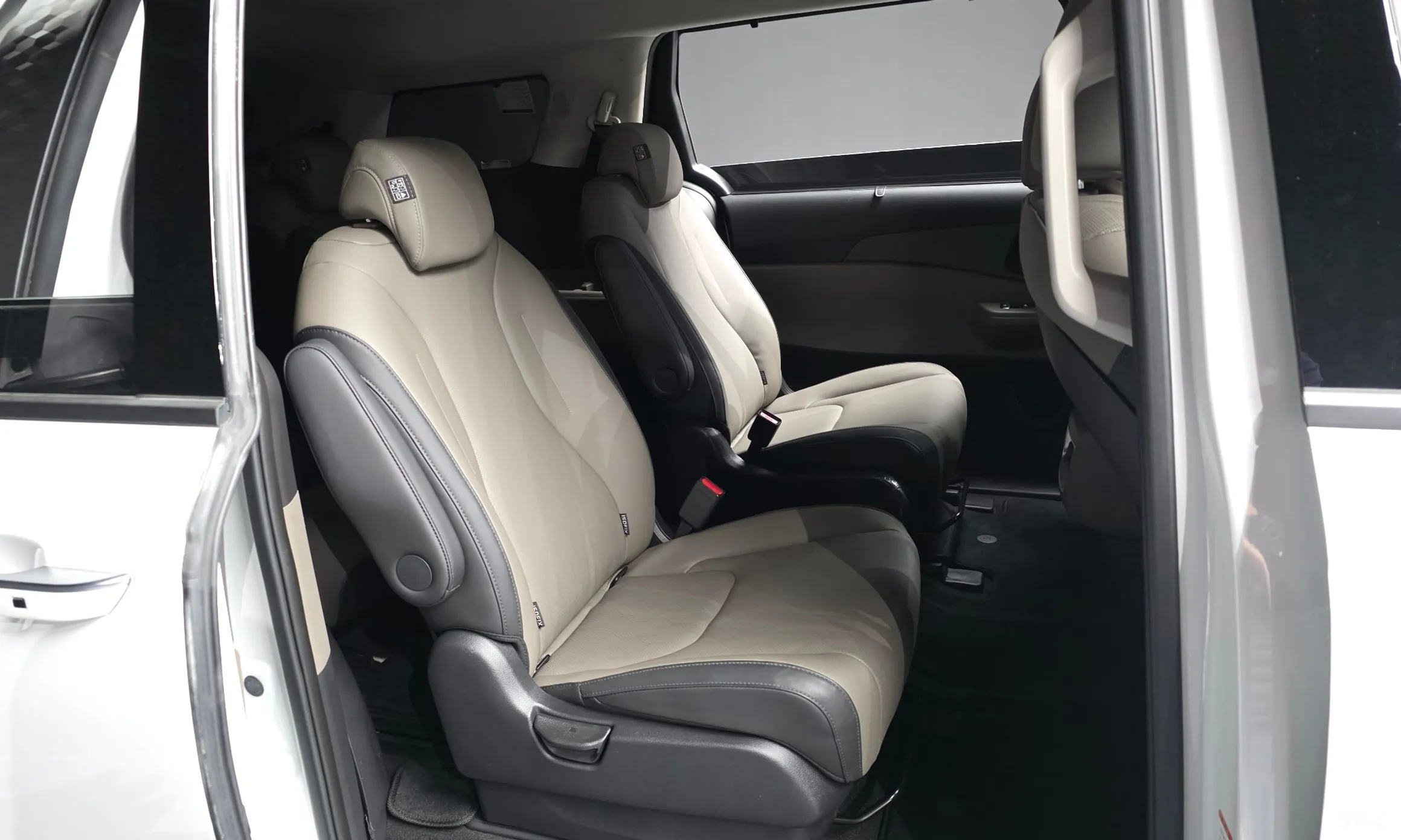 Kia Carnival 4th Generation превью 12
