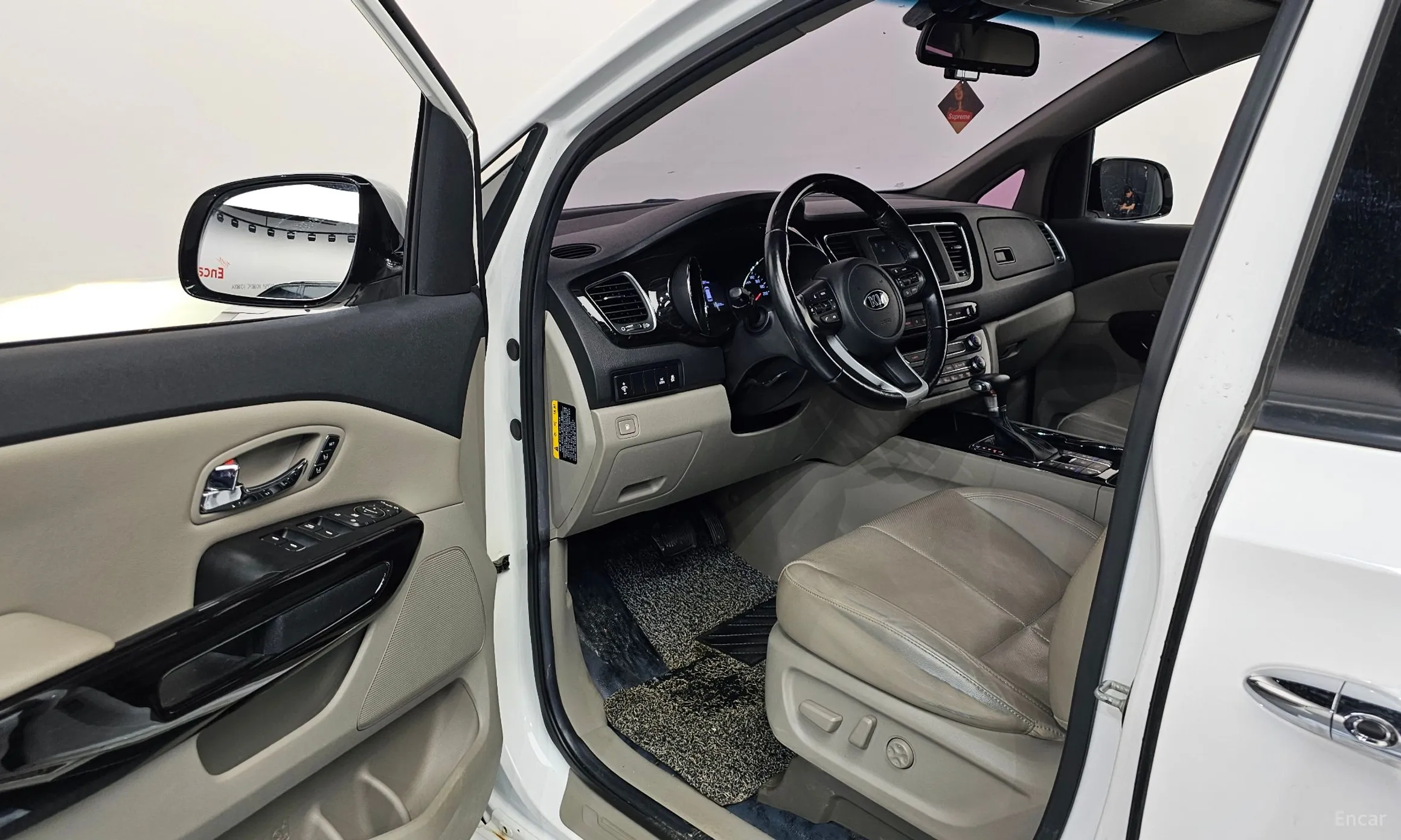 Kia Carnival превью 10