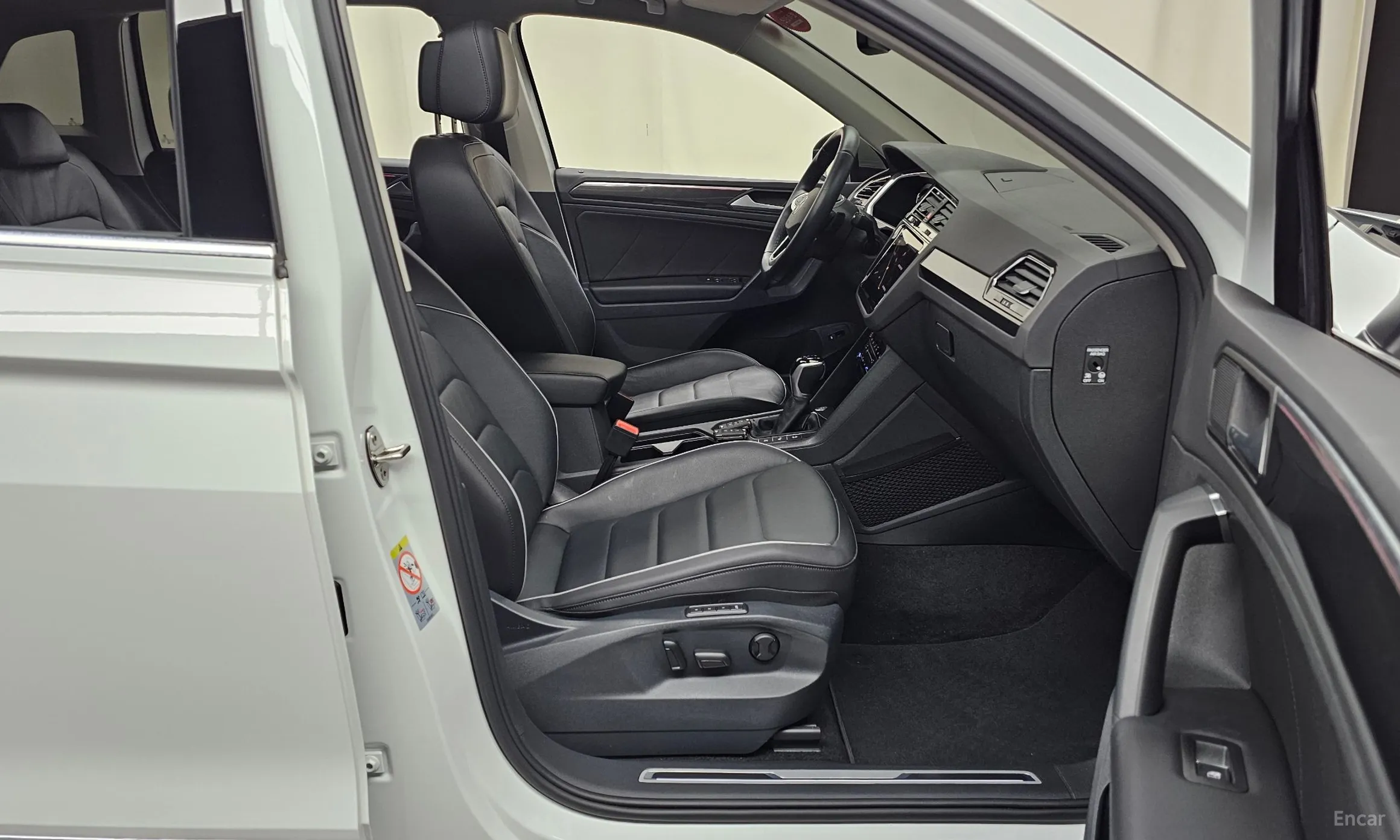 Volkswagen Tiguan 2nd Generation превью 11