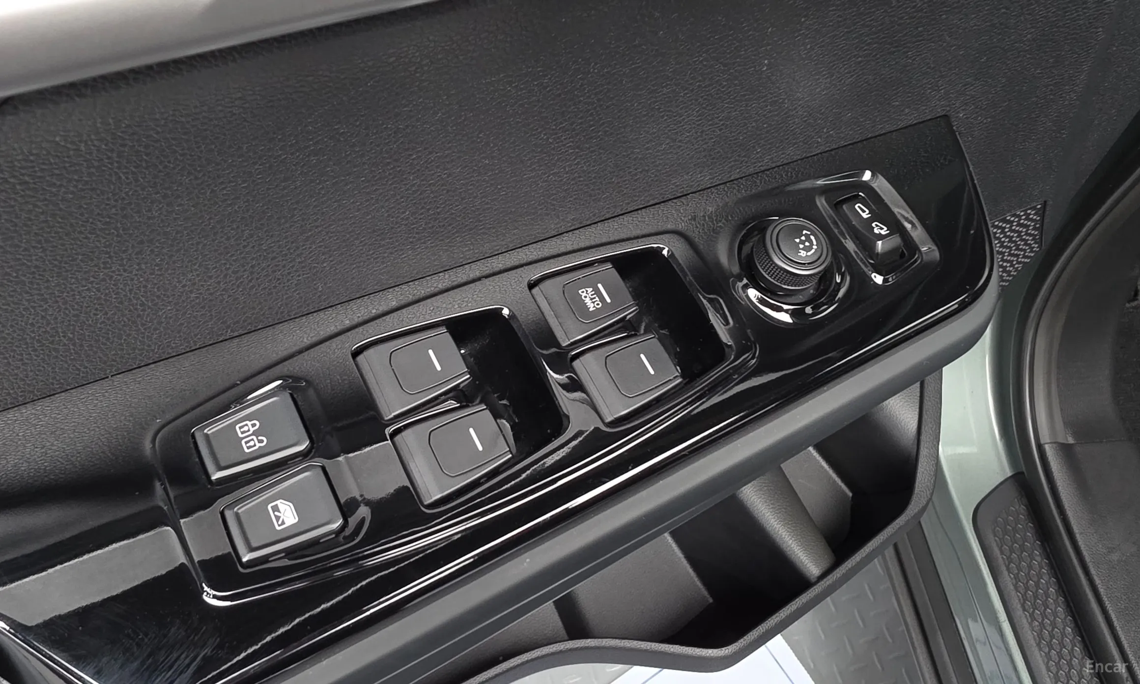 KG Mobility (SsangYong) Torres превью 14