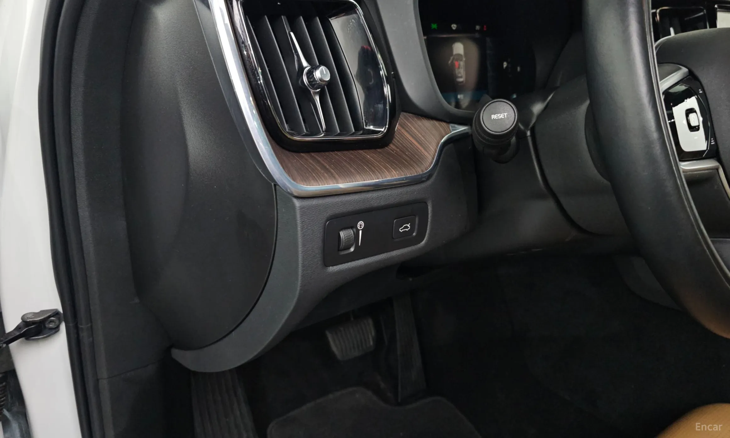 Volvo XC60 Gen 2 превью 17