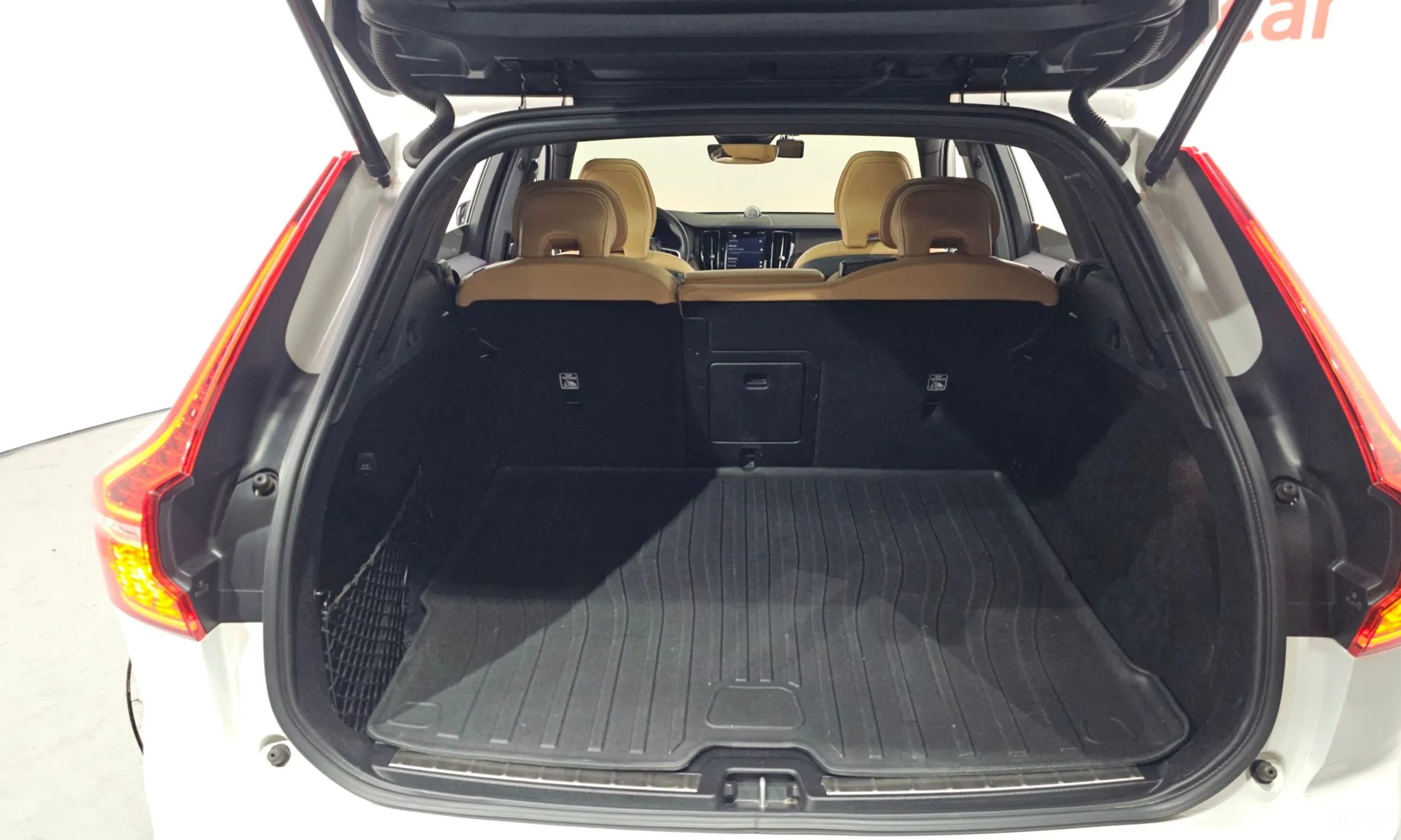 Volvo XC60 Gen 2 превью 20