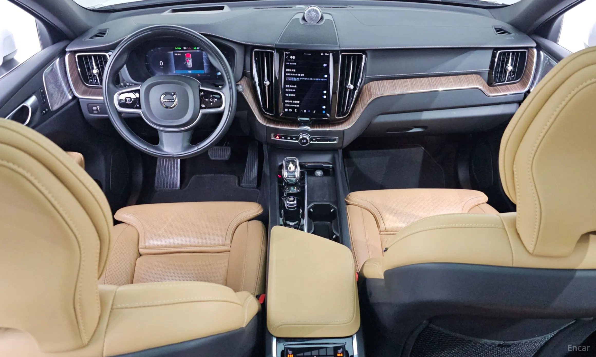 Volvo XC60 Gen 2 превью 7