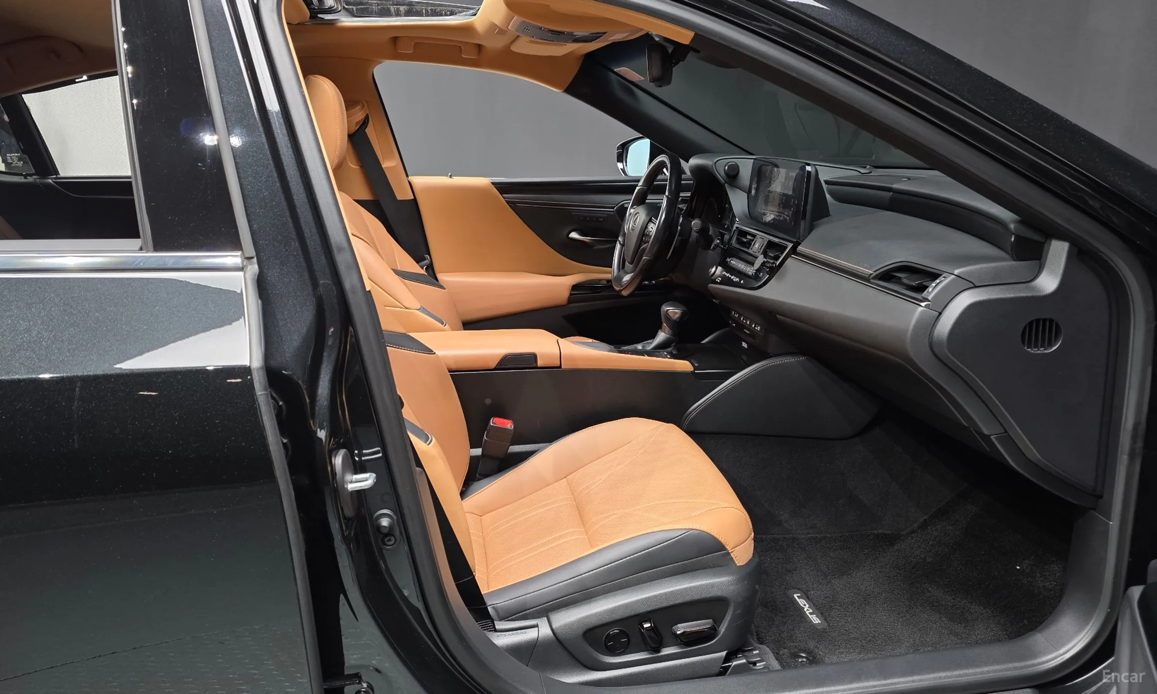 Lexus ES300h 7th Generation превью 11