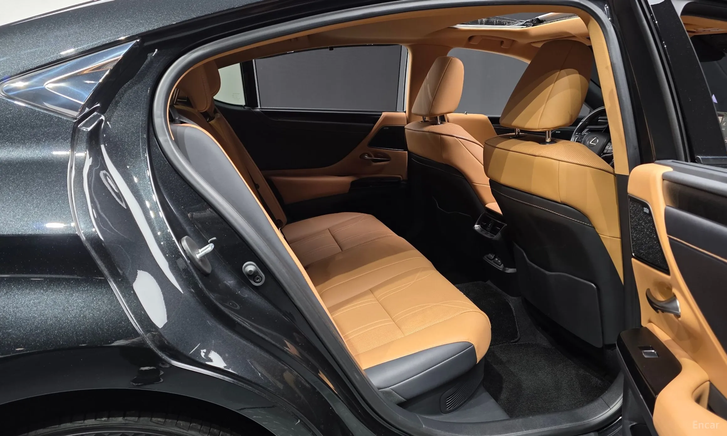 Lexus ES300h 7th Generation превью 12