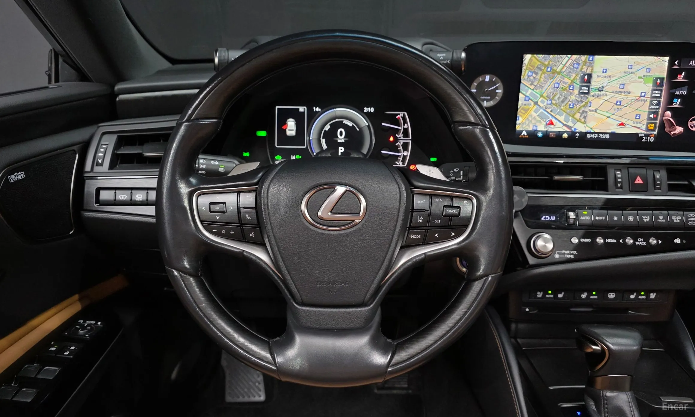 Lexus ES300h 7th Generation превью 13