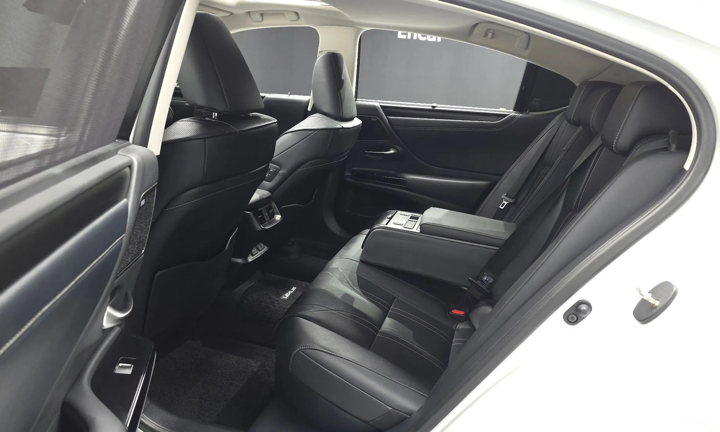 Lexus ES300h 7th Generation превью 12
