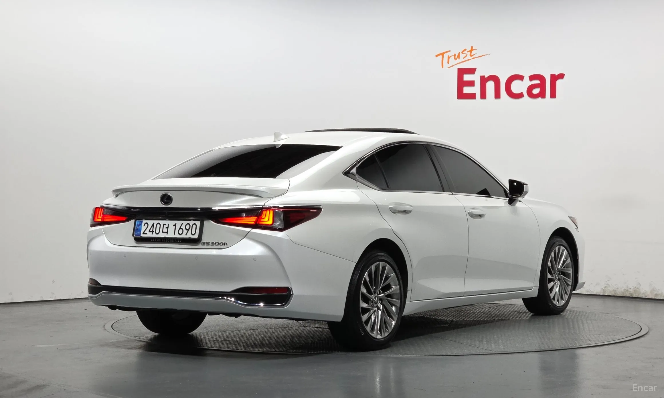 Lexus ES300h 7th Generation превью 2