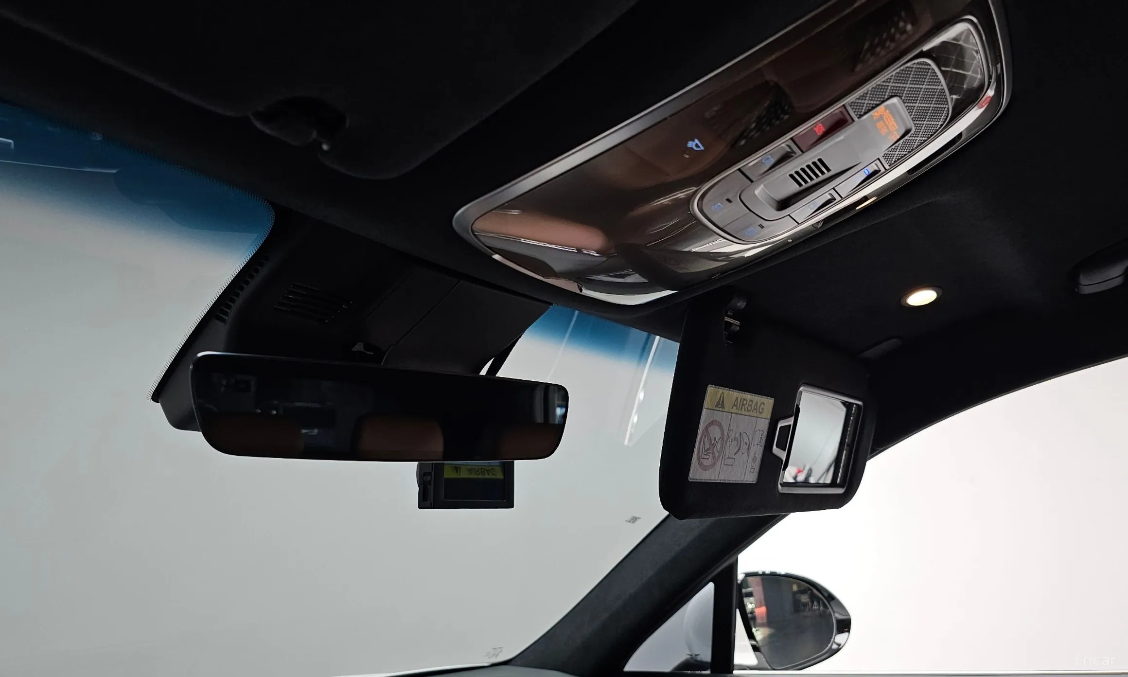 Genesis GV70 превью 15