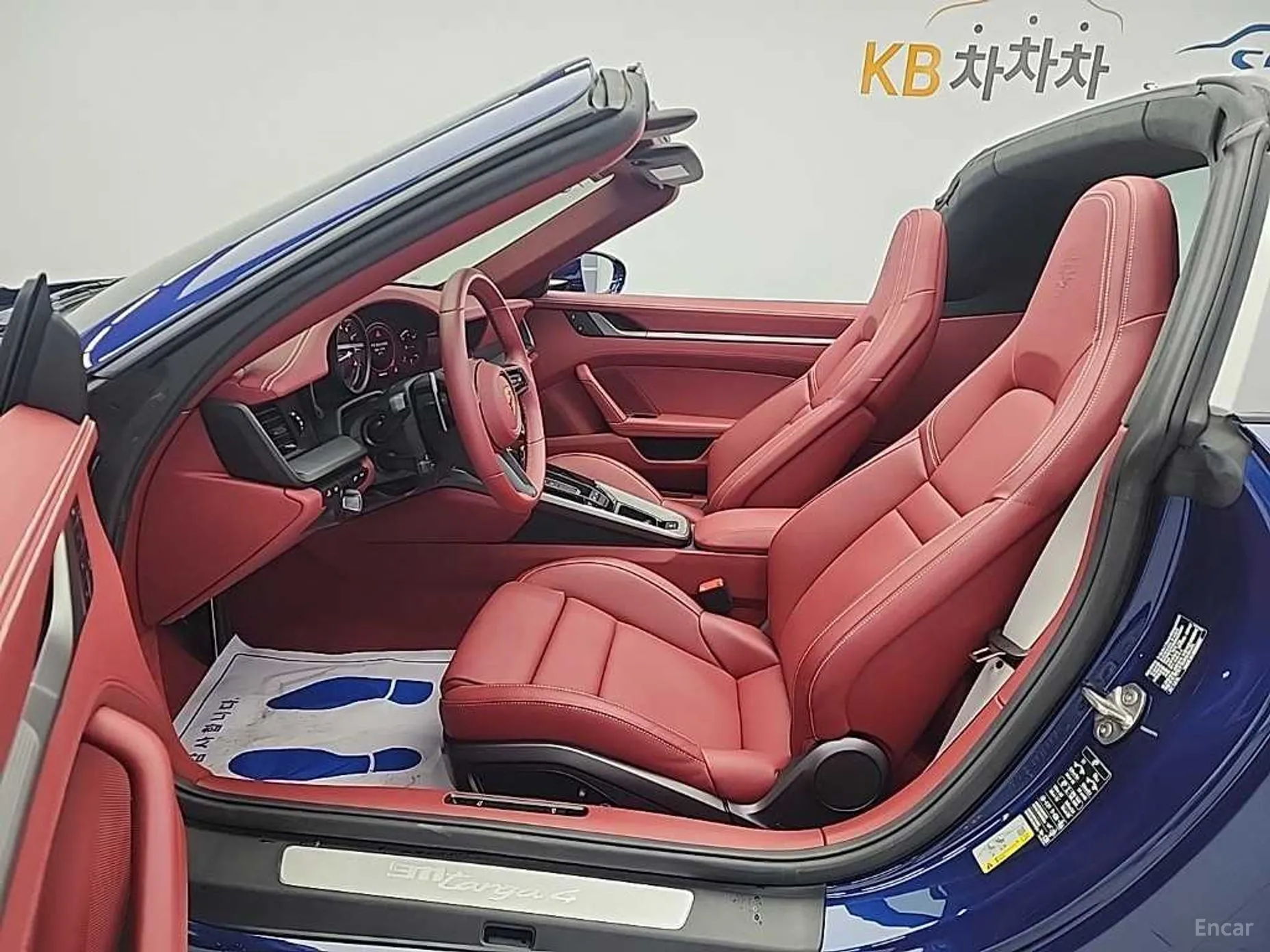 Porsche 911 (992) превью 12