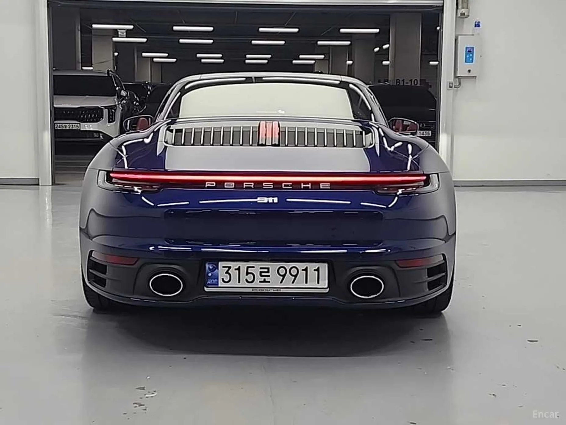 Porsche 911 (992) превью 3