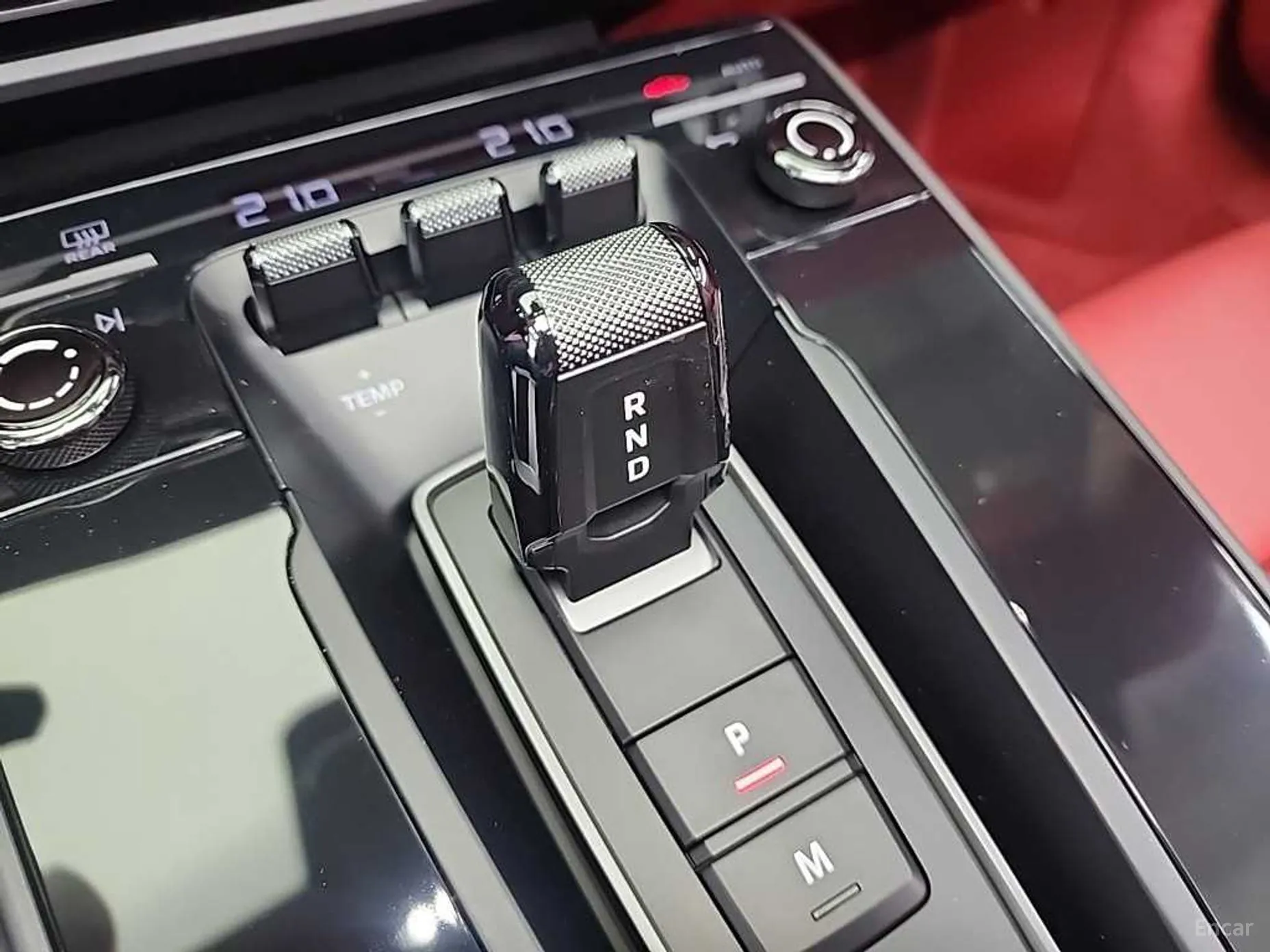 Porsche 911 (992) превью 9