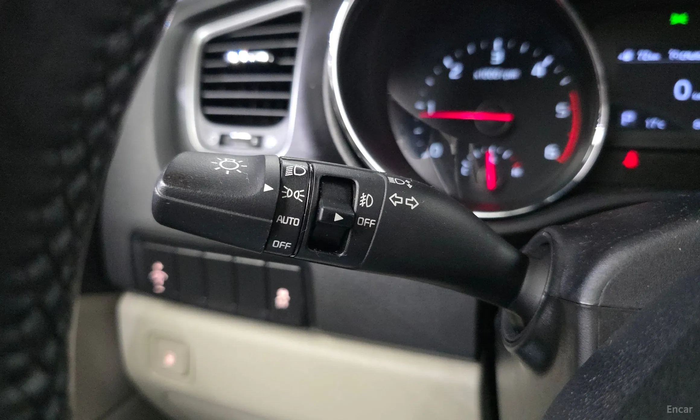 Kia Carnival превью 14