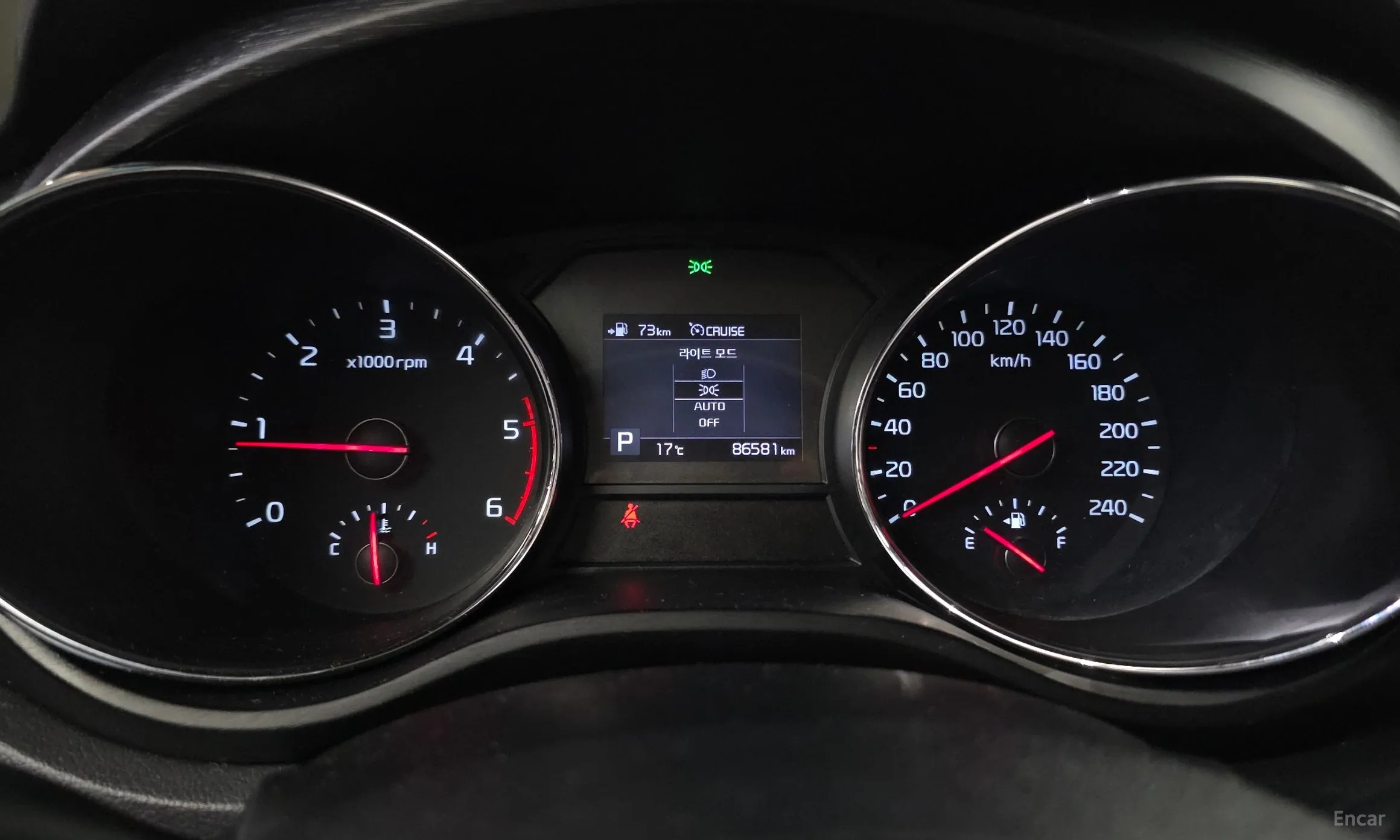 Kia Carnival превью 8