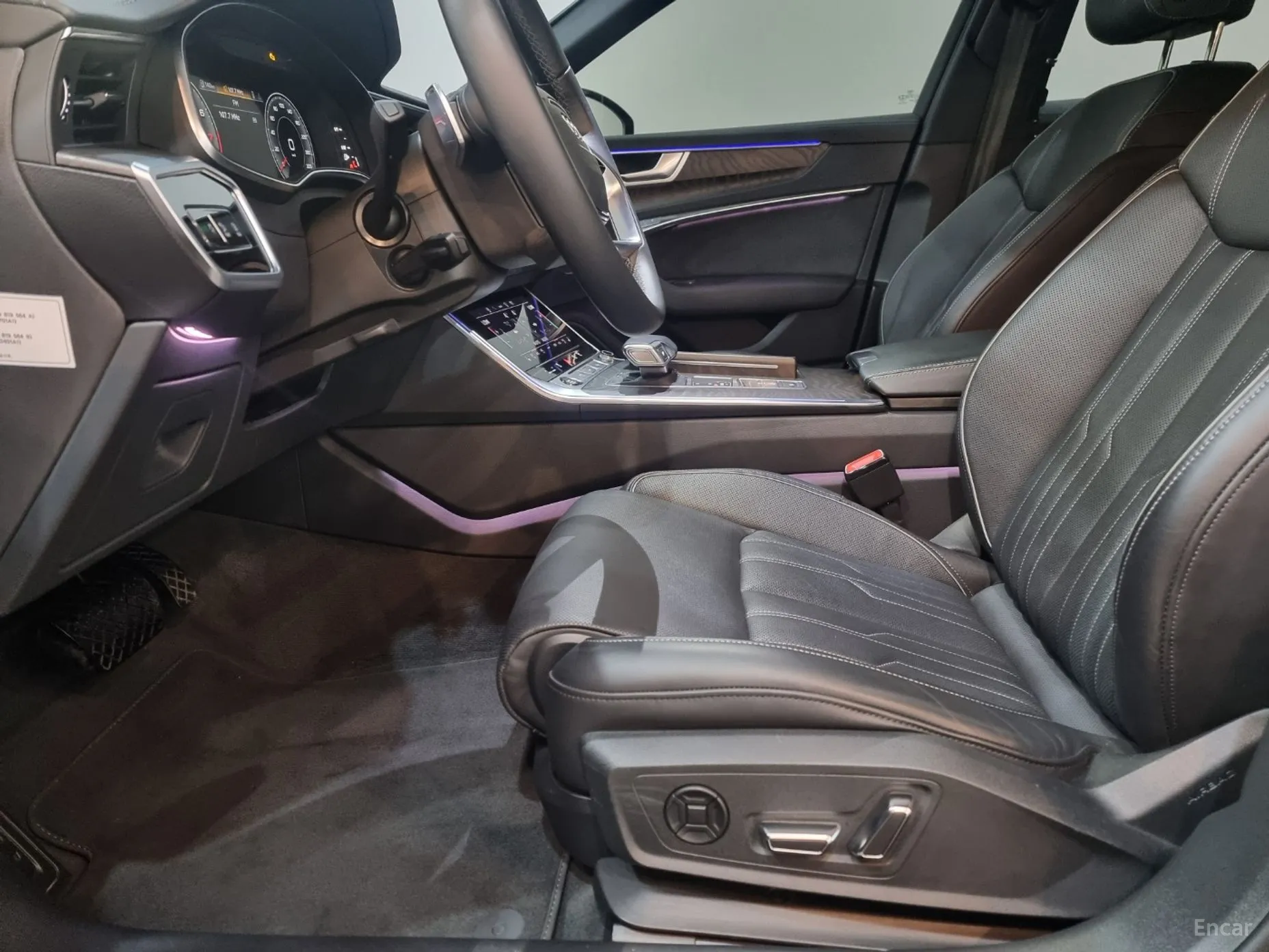 Audi A6 (C8) превью 10