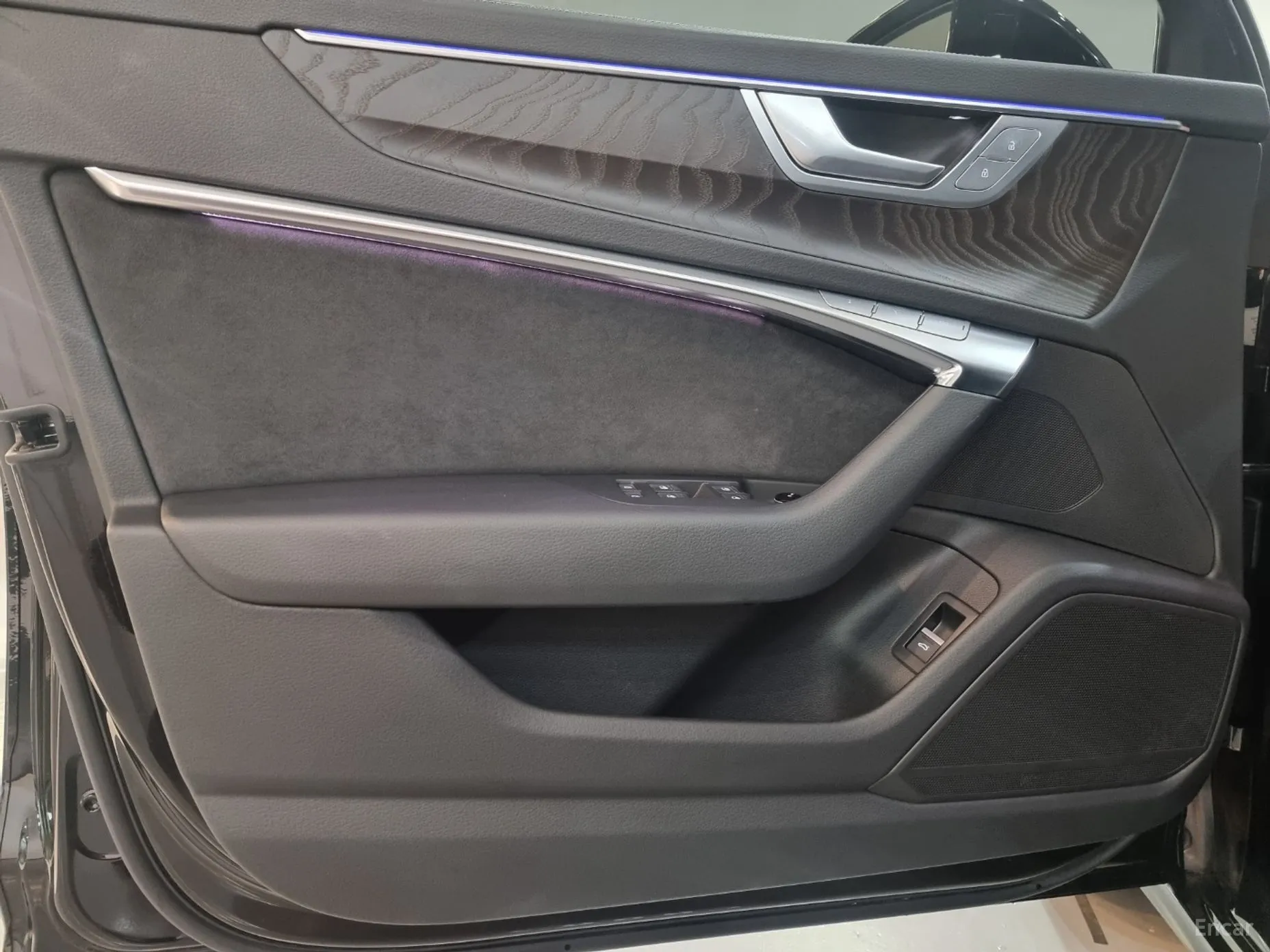 Audi A6 (C8) превью 11
