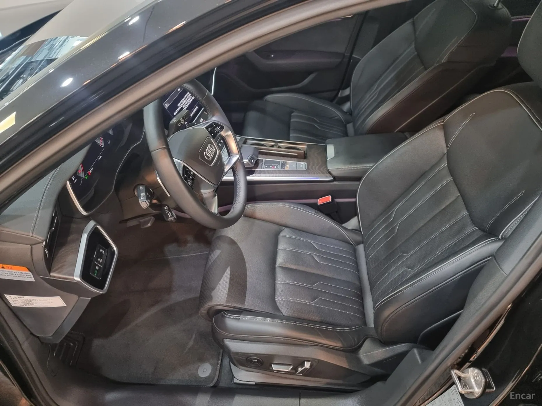 Audi A6 (C8) превью 14