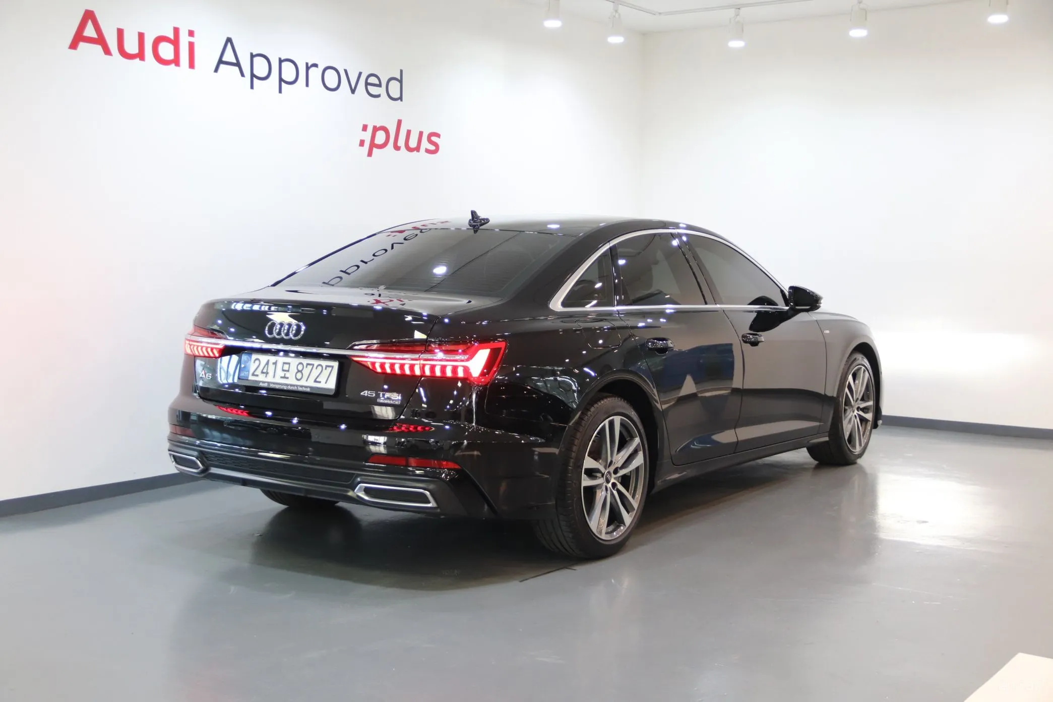 Audi A6 (C8)