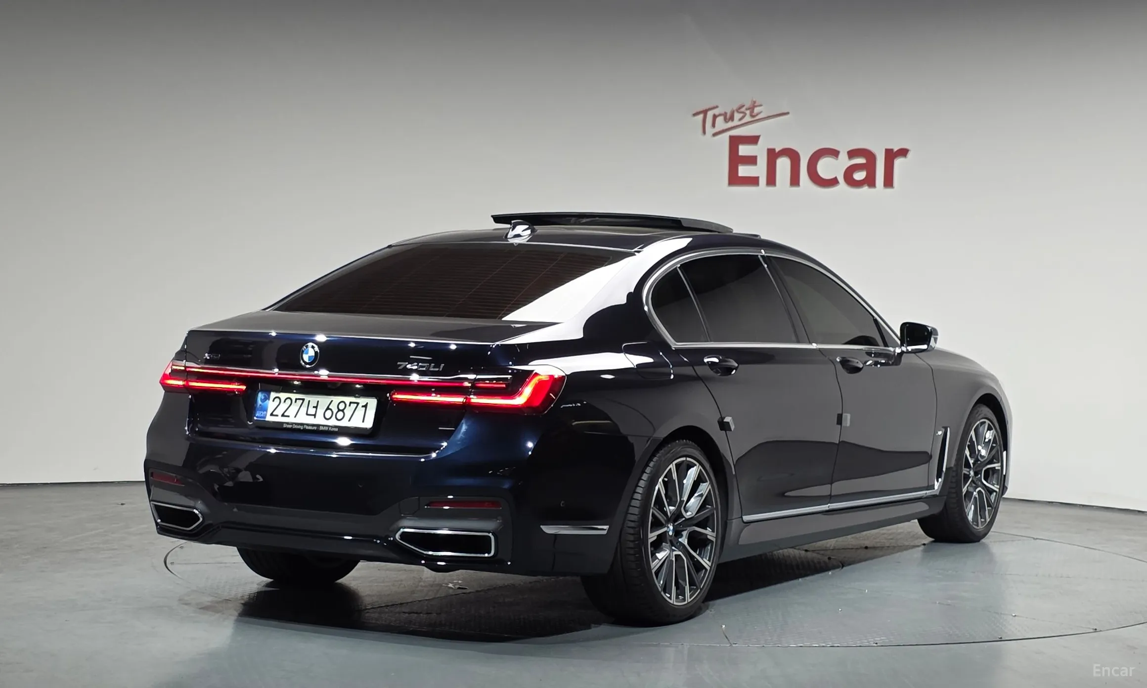 BMW 7 Series (G11)