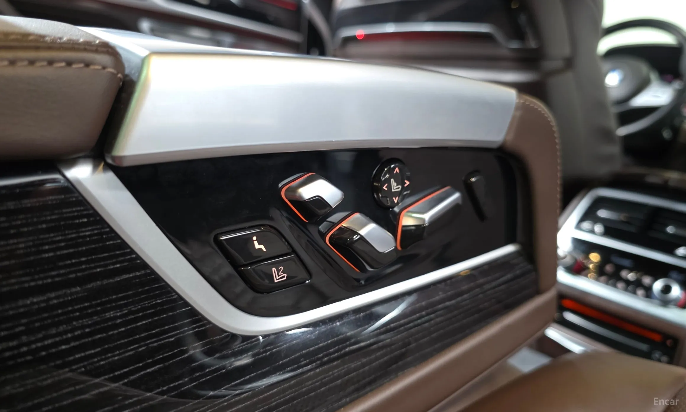 BMW 7 Series (G11) превью 18
