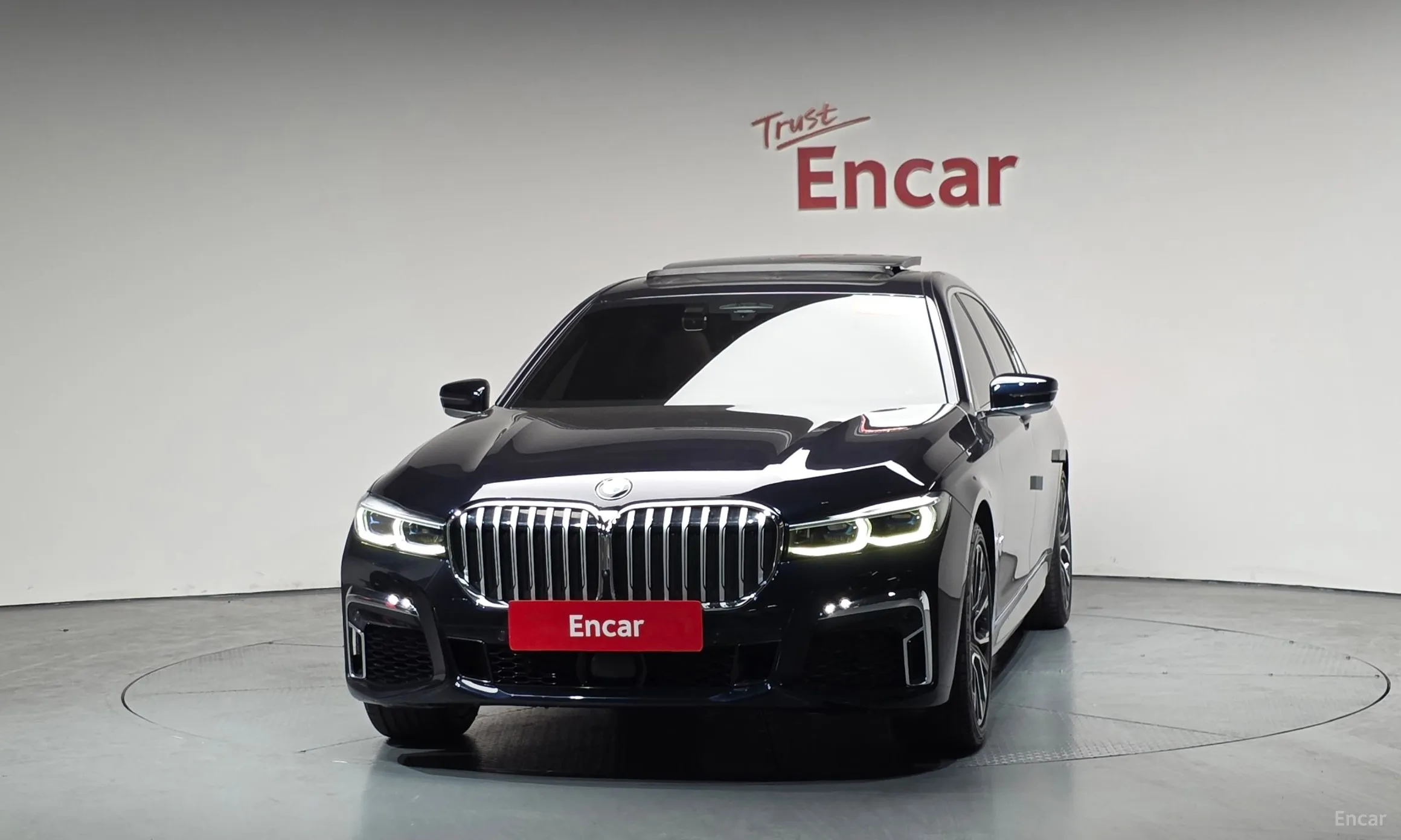 BMW 7 Series (G11) превью 3
