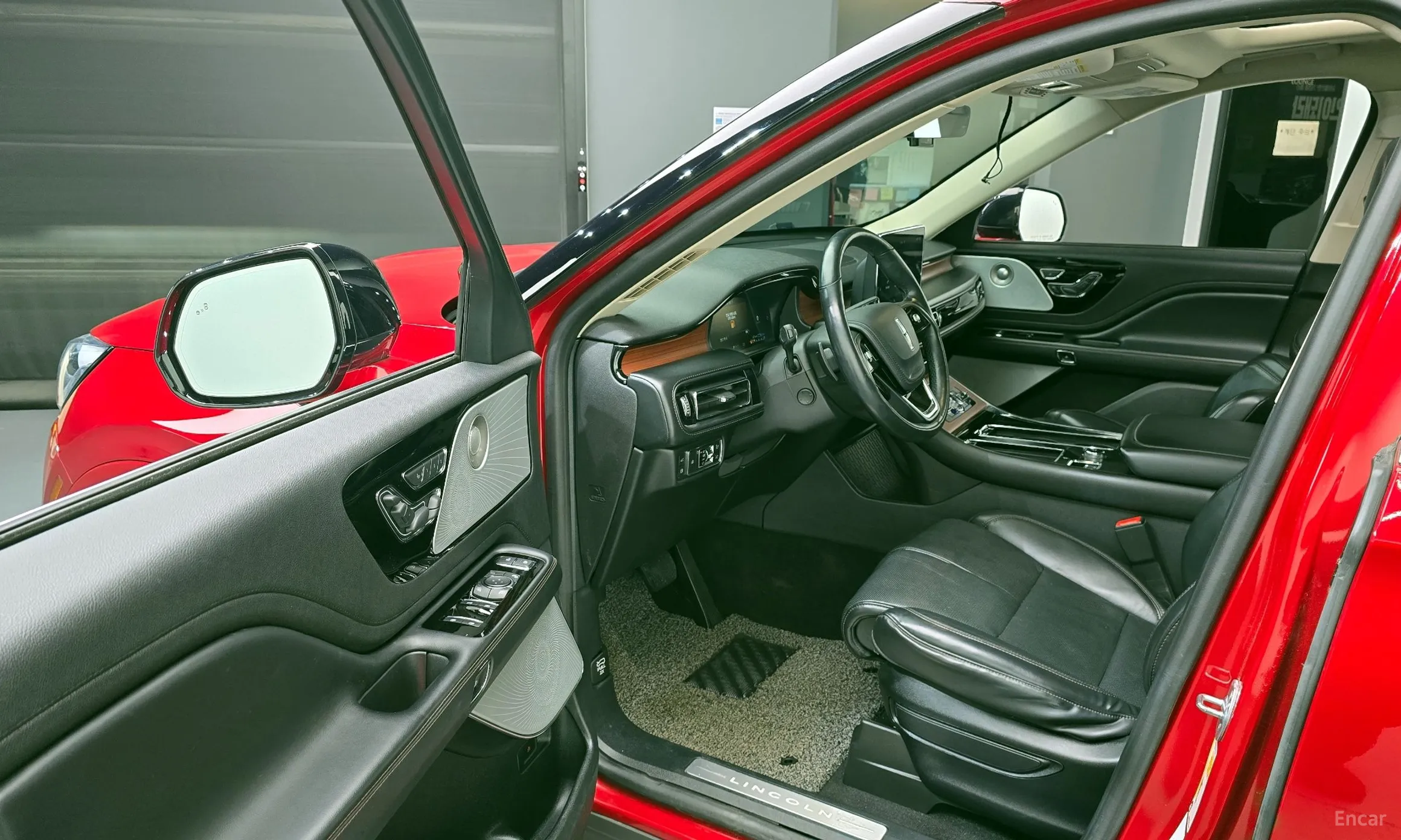 Lincoln Aviator 2nd Generation превью 10