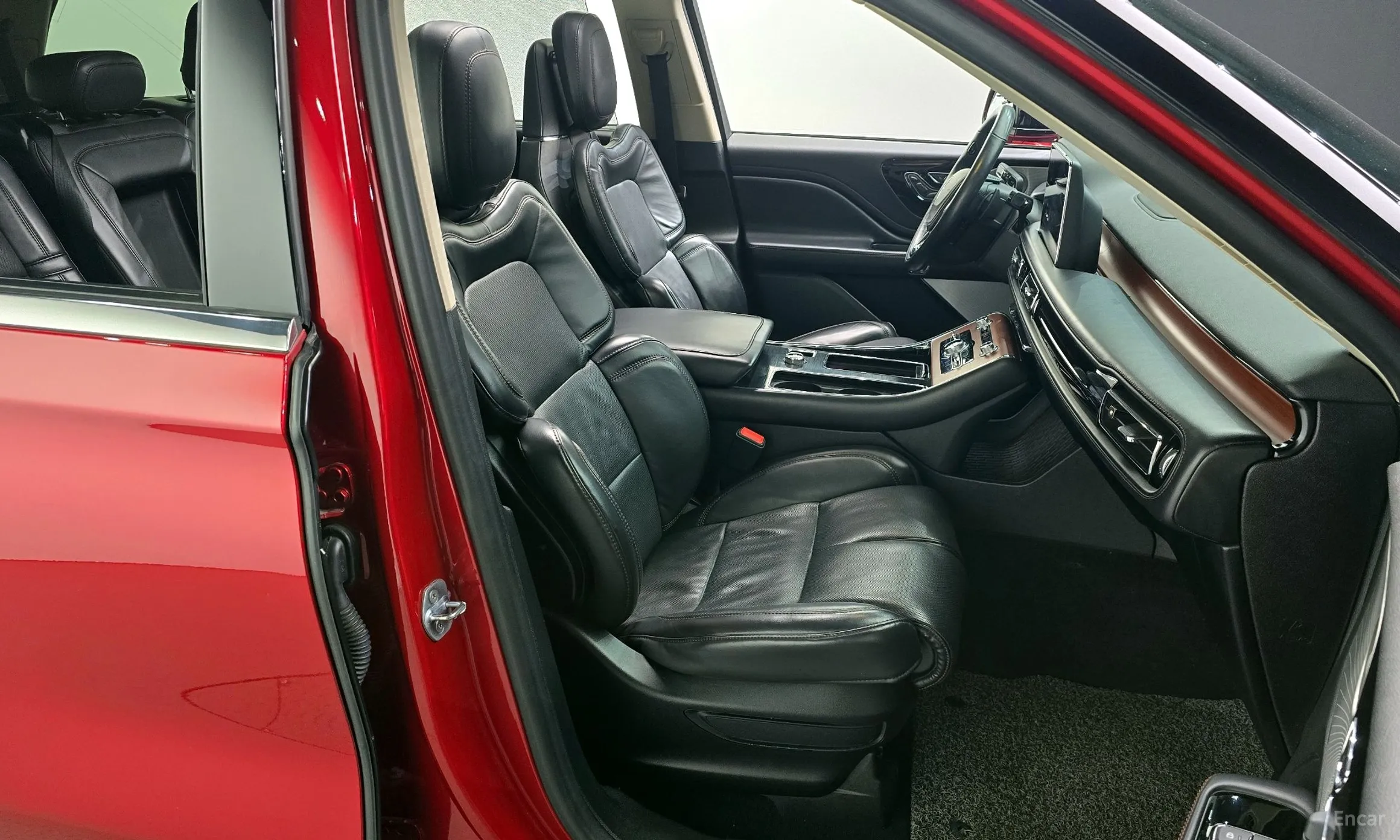 Lincoln Aviator 2nd Generation превью 12