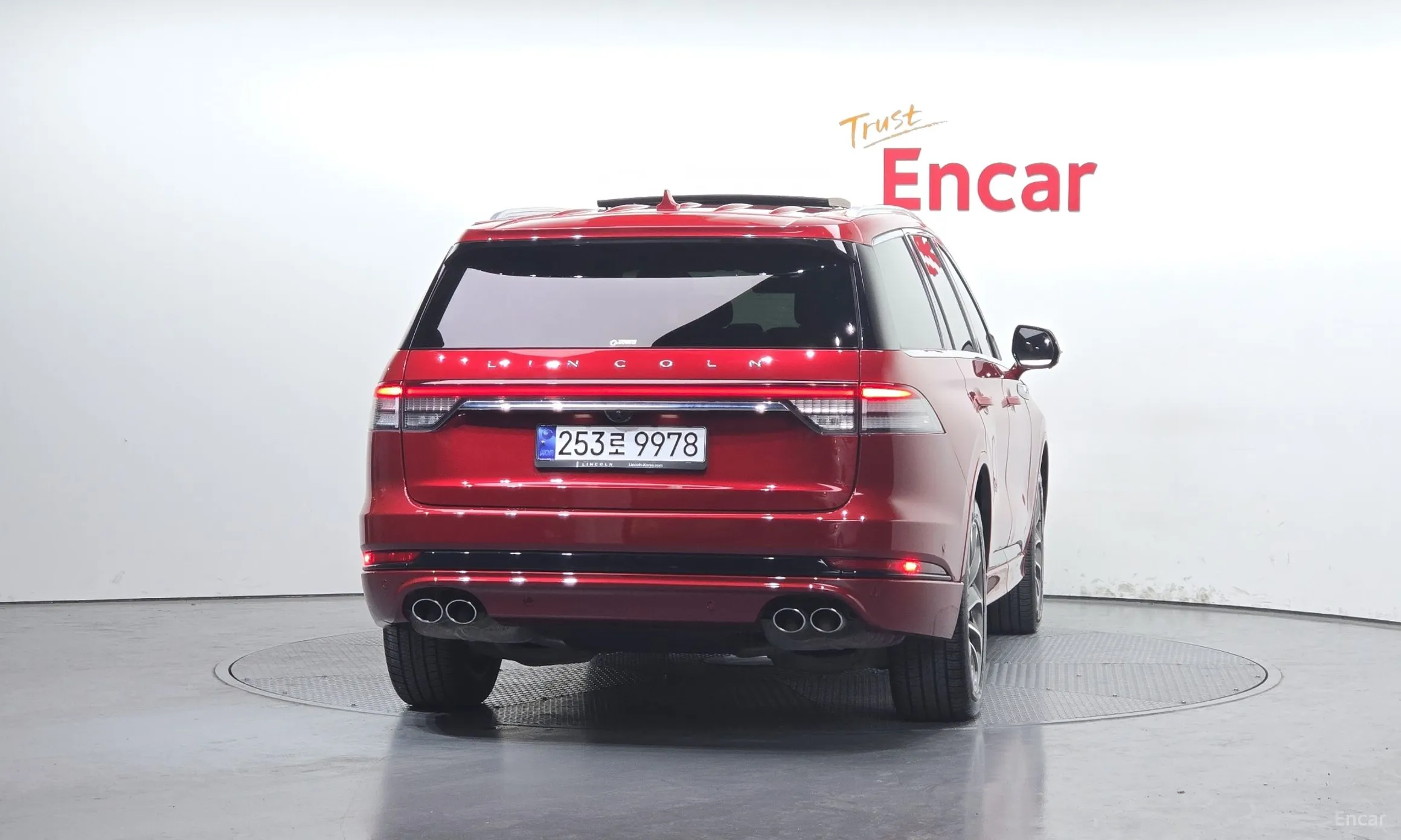 Lincoln Aviator 2nd Generation превью 4
